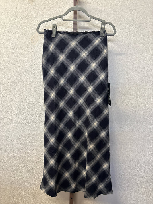 Lulus Size XS B&W Plaid Skirt