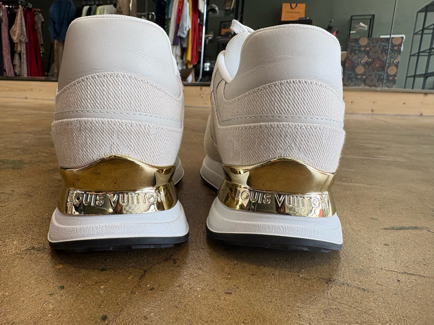 Louis Vuitton Ivory Luxury