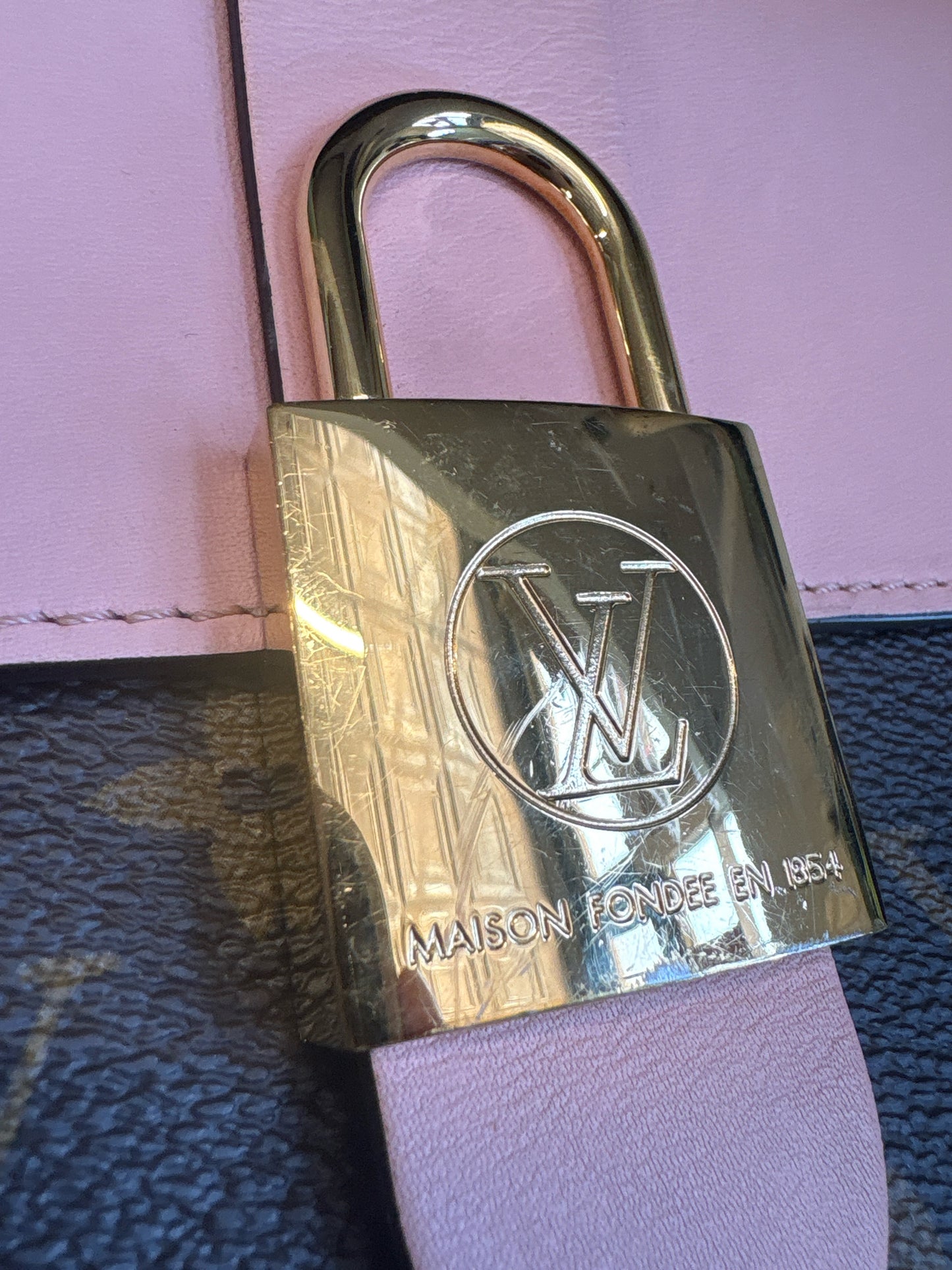 Louis Vuitton Brown/Pink Purse