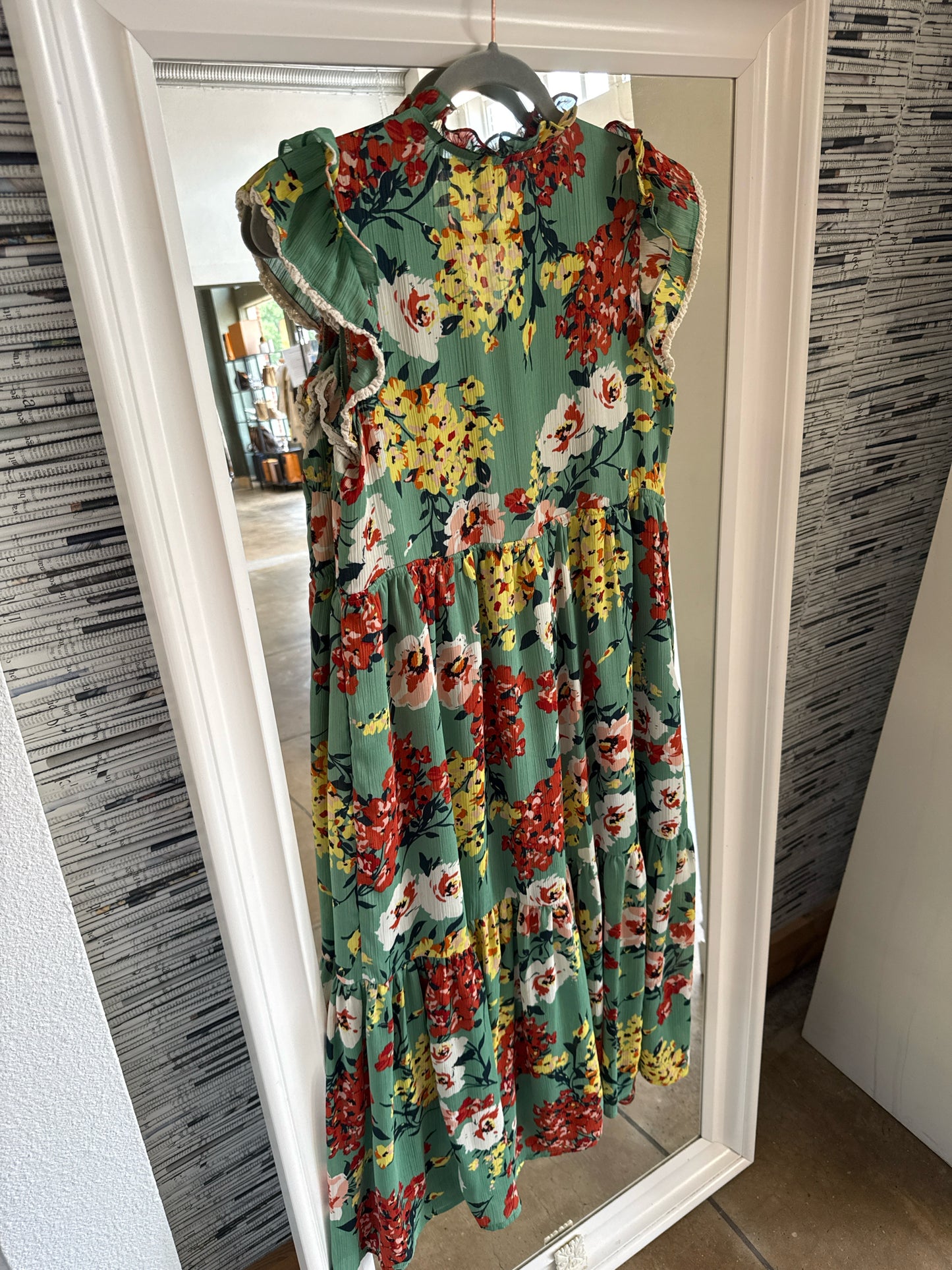 THML Size XS Green Floral Dress