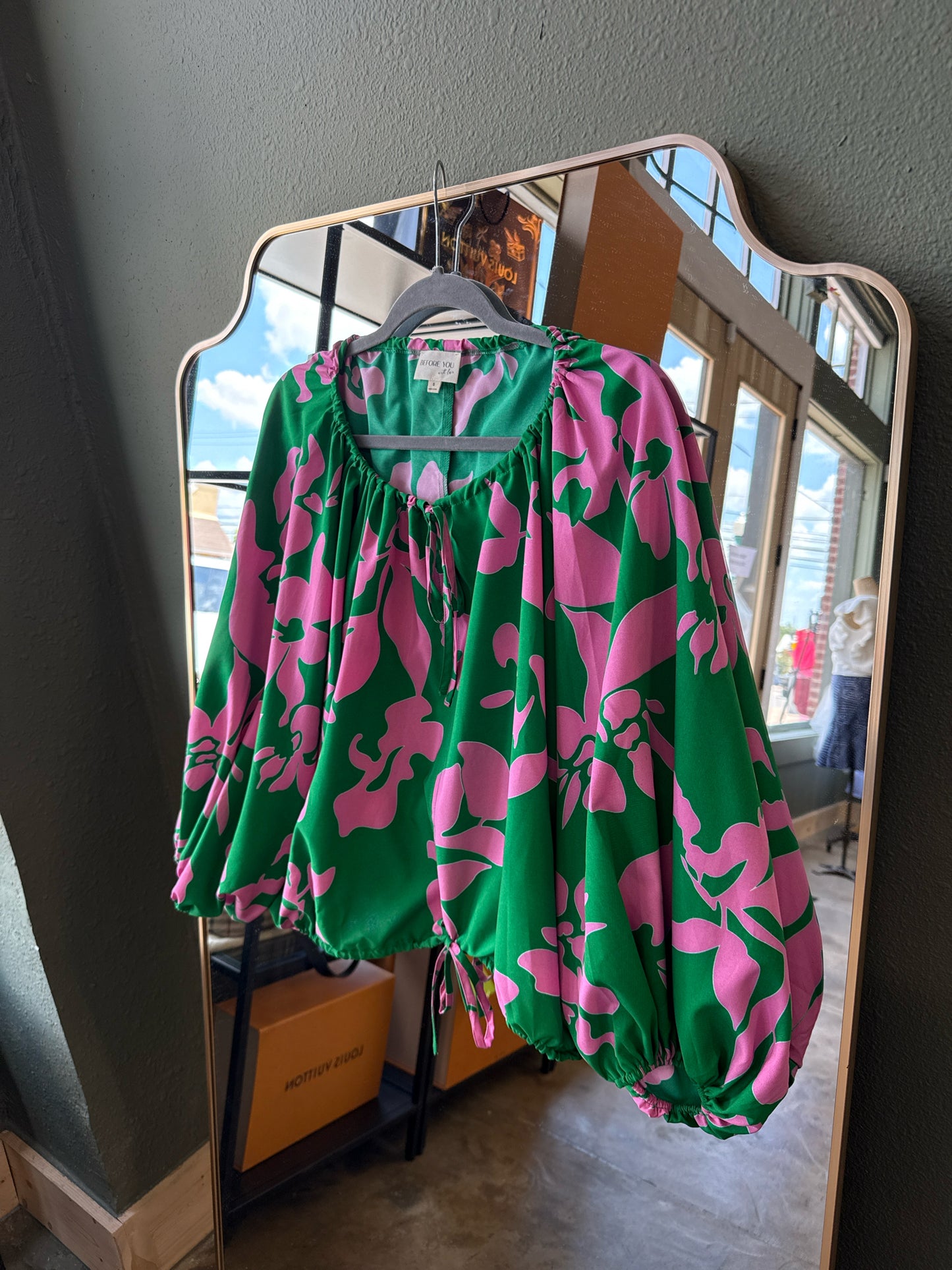 Before you Size S Green/Pink Top