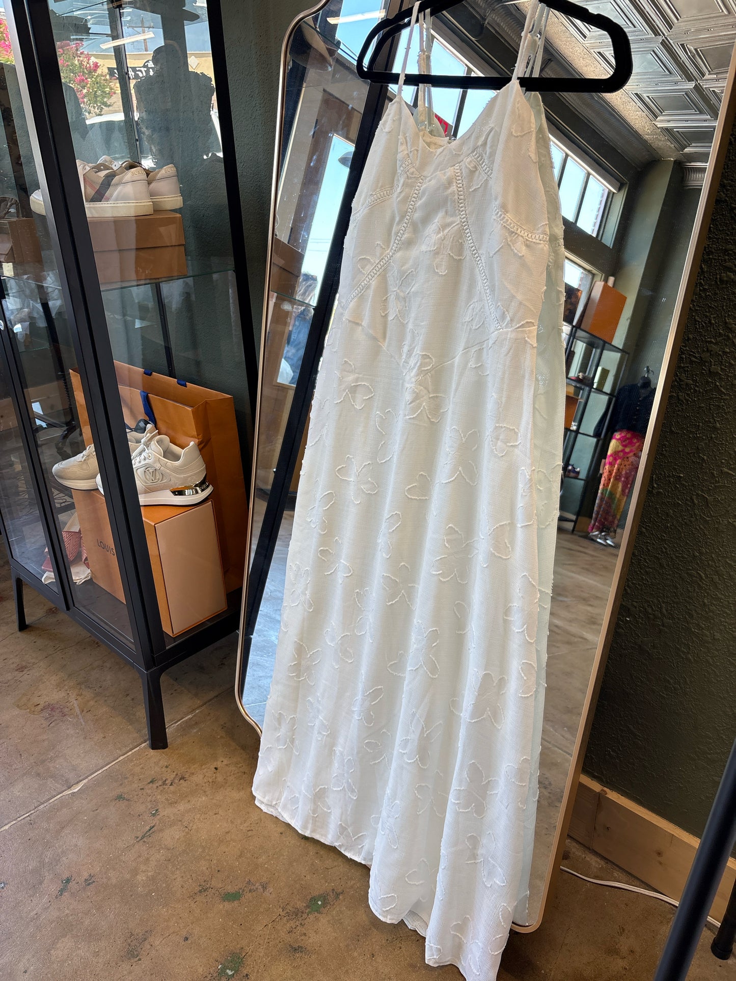 Micas Size XL White Dress