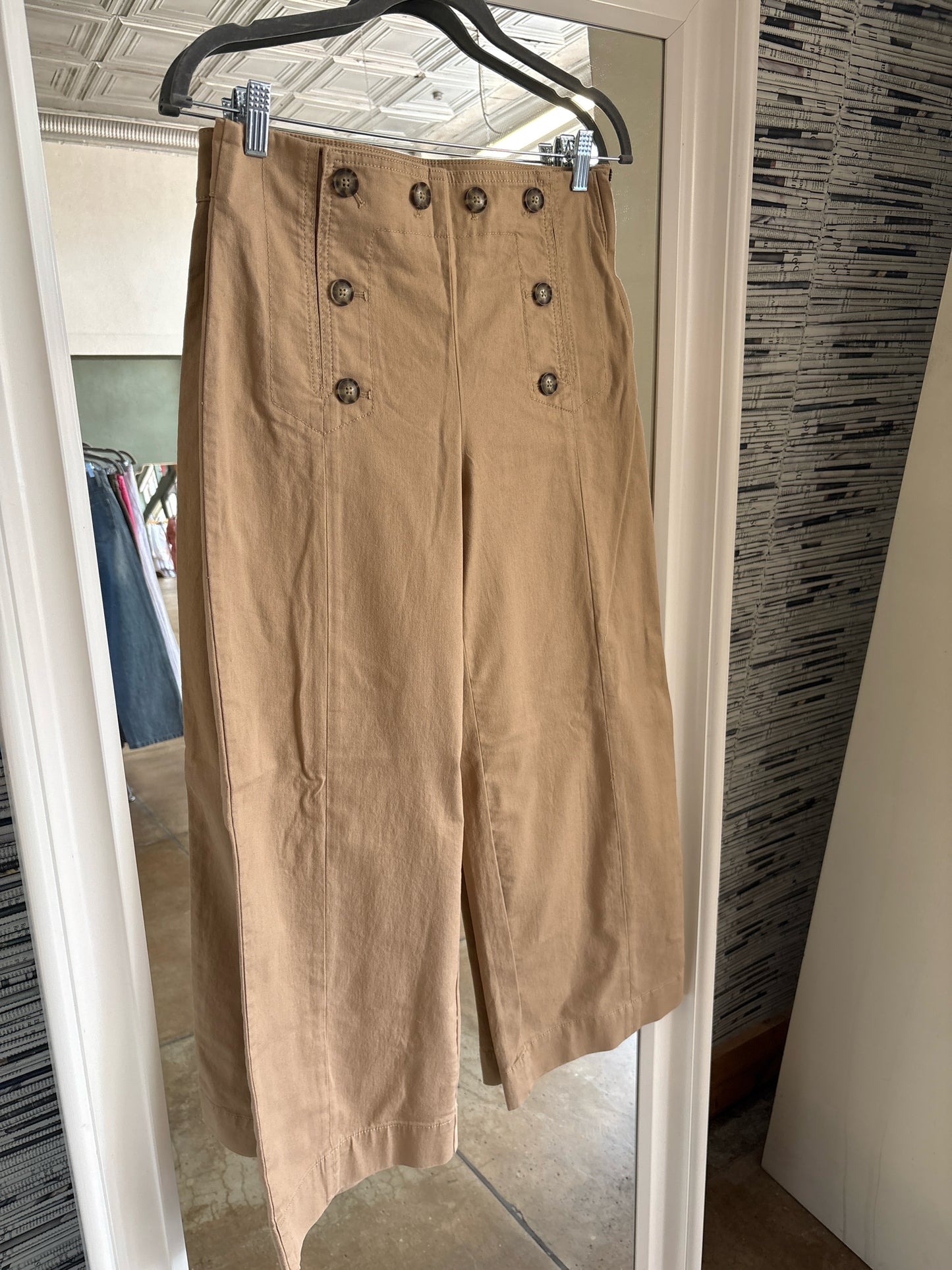 LOFT Size 6 Tan Pants
