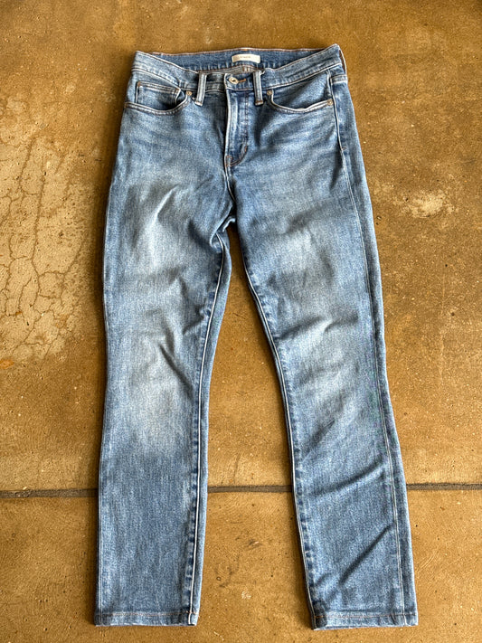 Vince Size 27 Light Wash Jeans