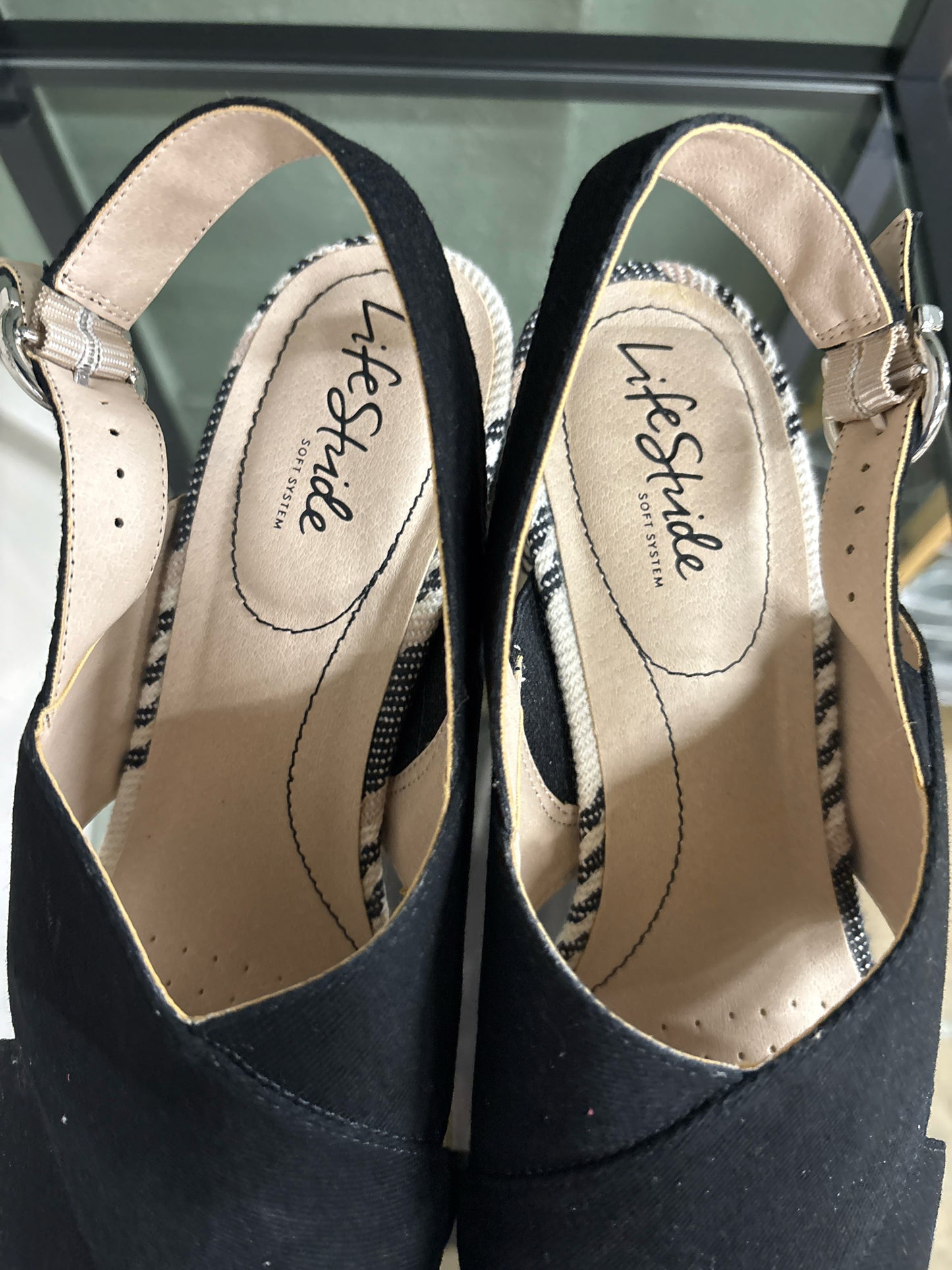 Life Stride Shoe Size 9.5 Black/White Stripe Heels