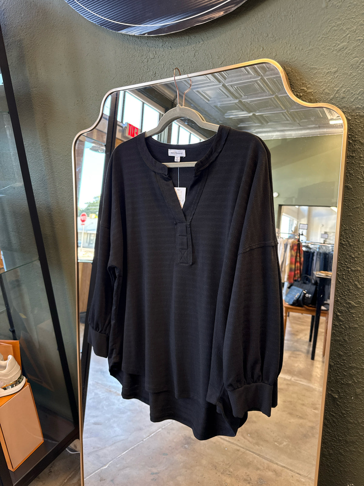 Westbound Size XL Black Top