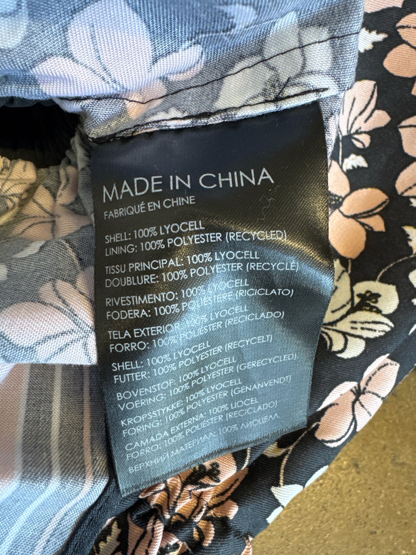 club monaco Size L Black/Multi Floral Top