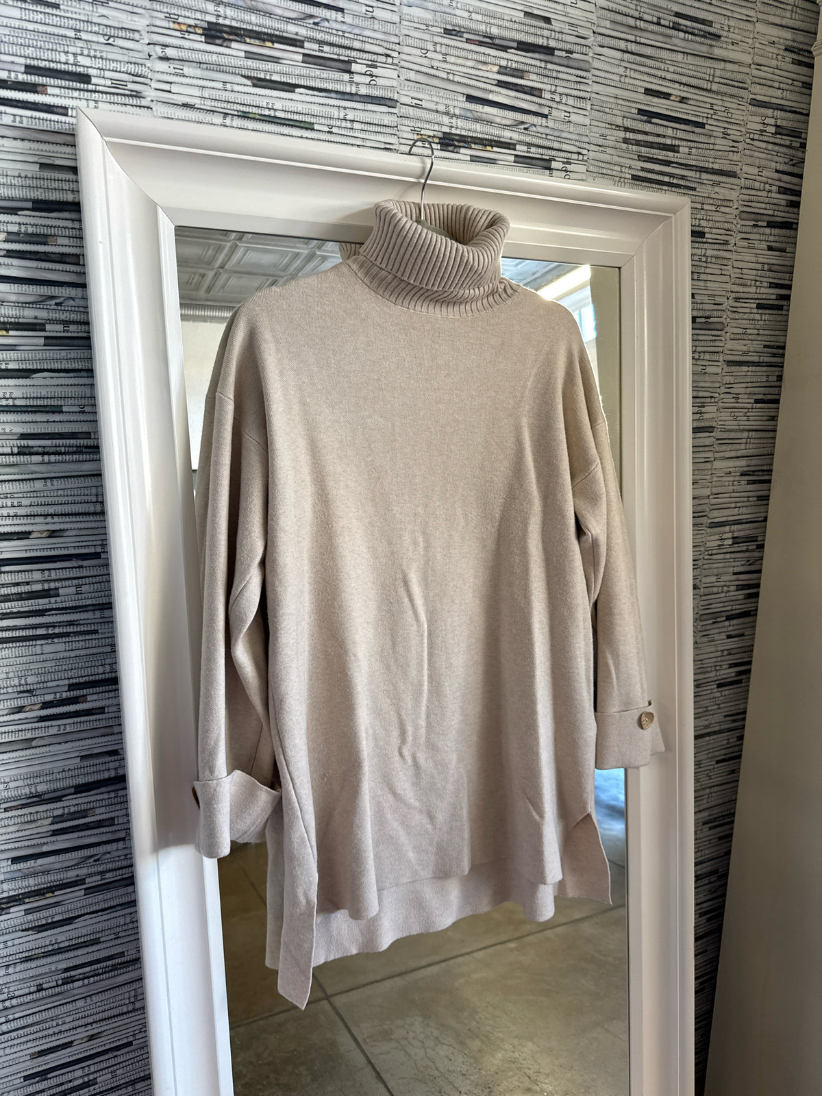fashion Size S/M Cream Sweater