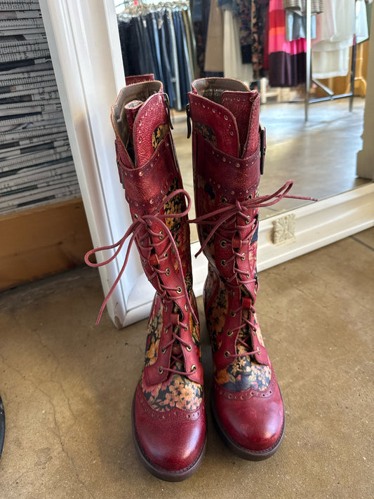 Spring Step Shoe Size 39 Red Boots