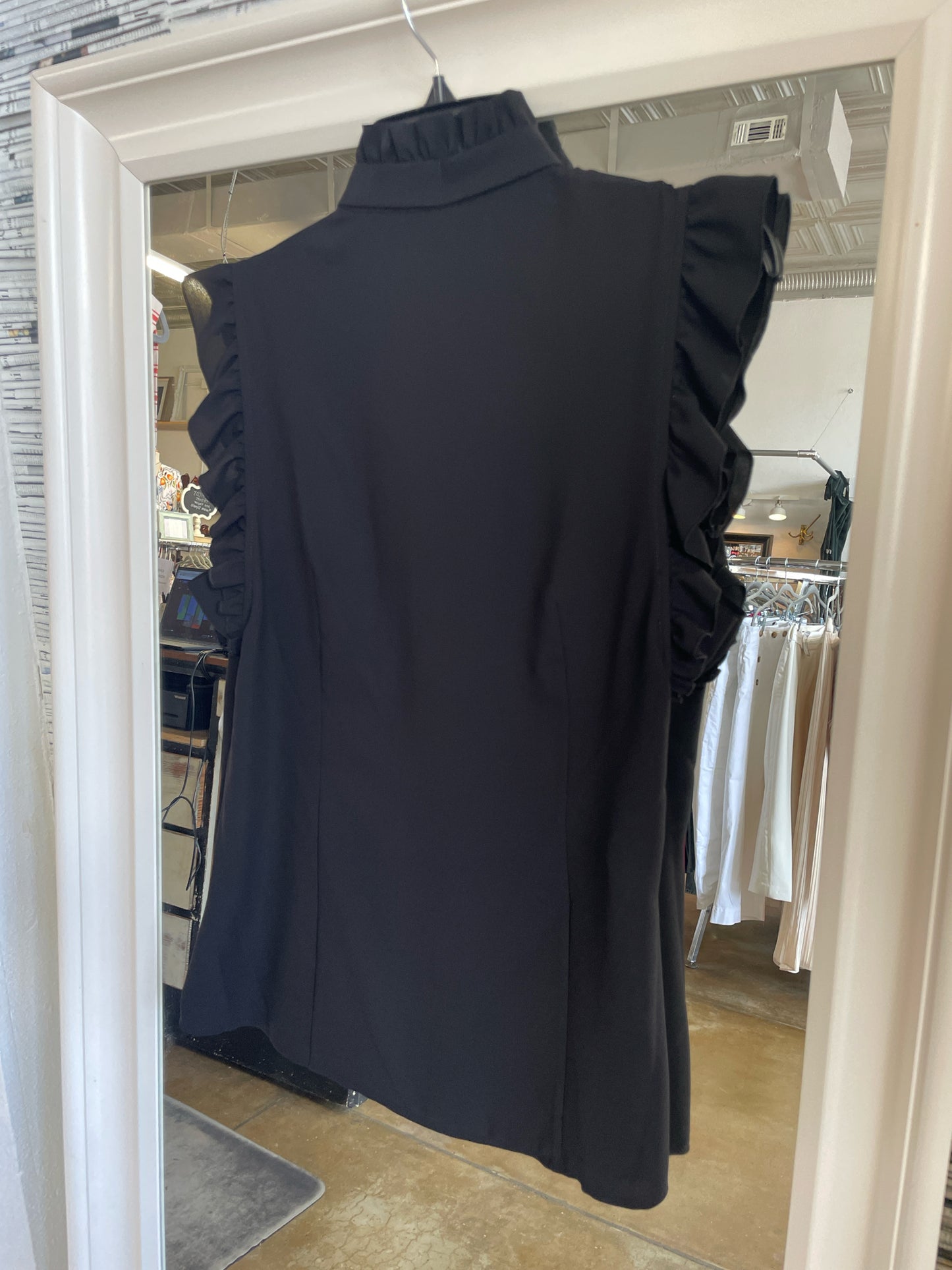 Anne Klein Size 10 Black Top