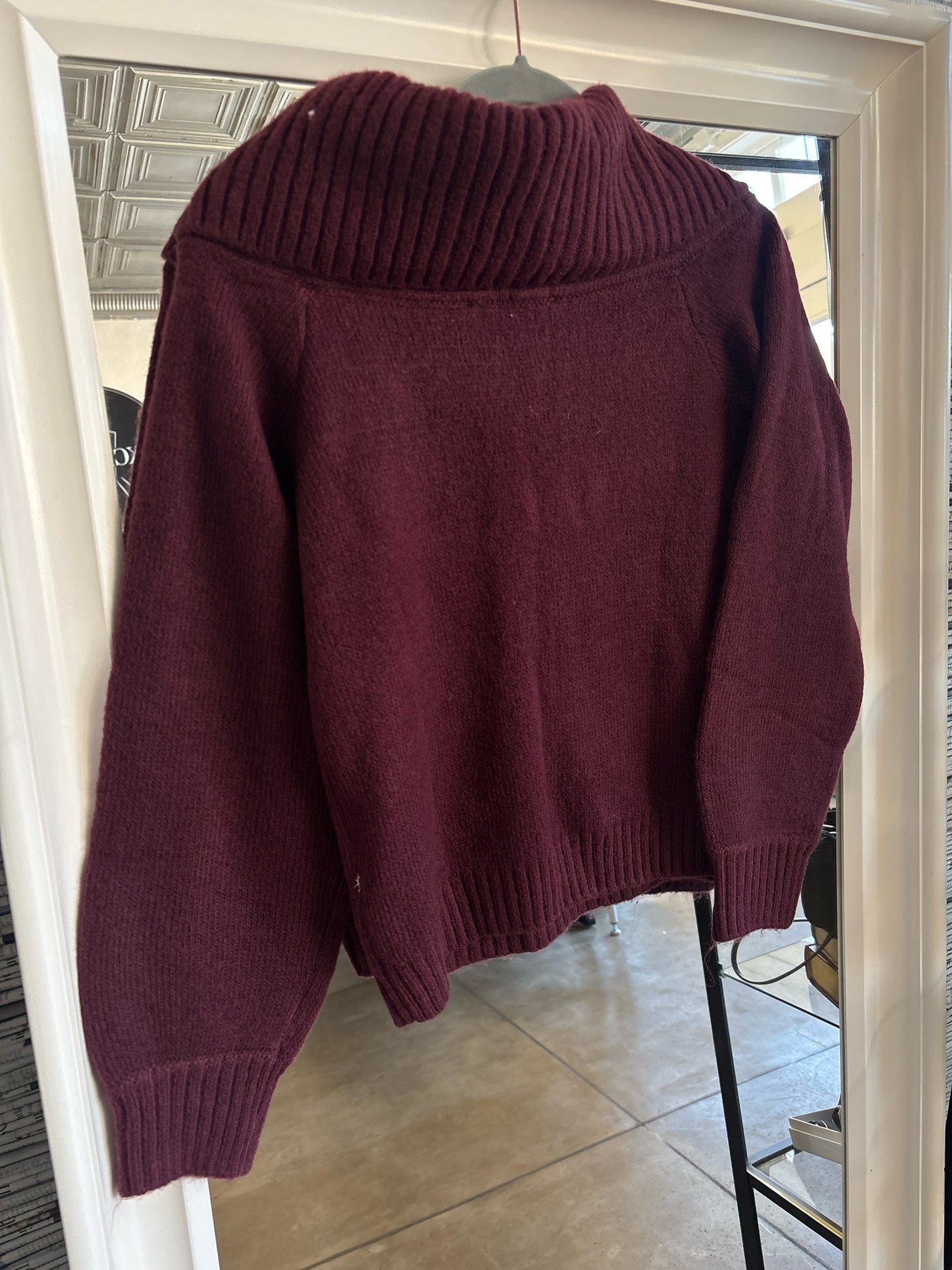 Abercrombie & Fitch Size S Maroon Turtleneck Sweater