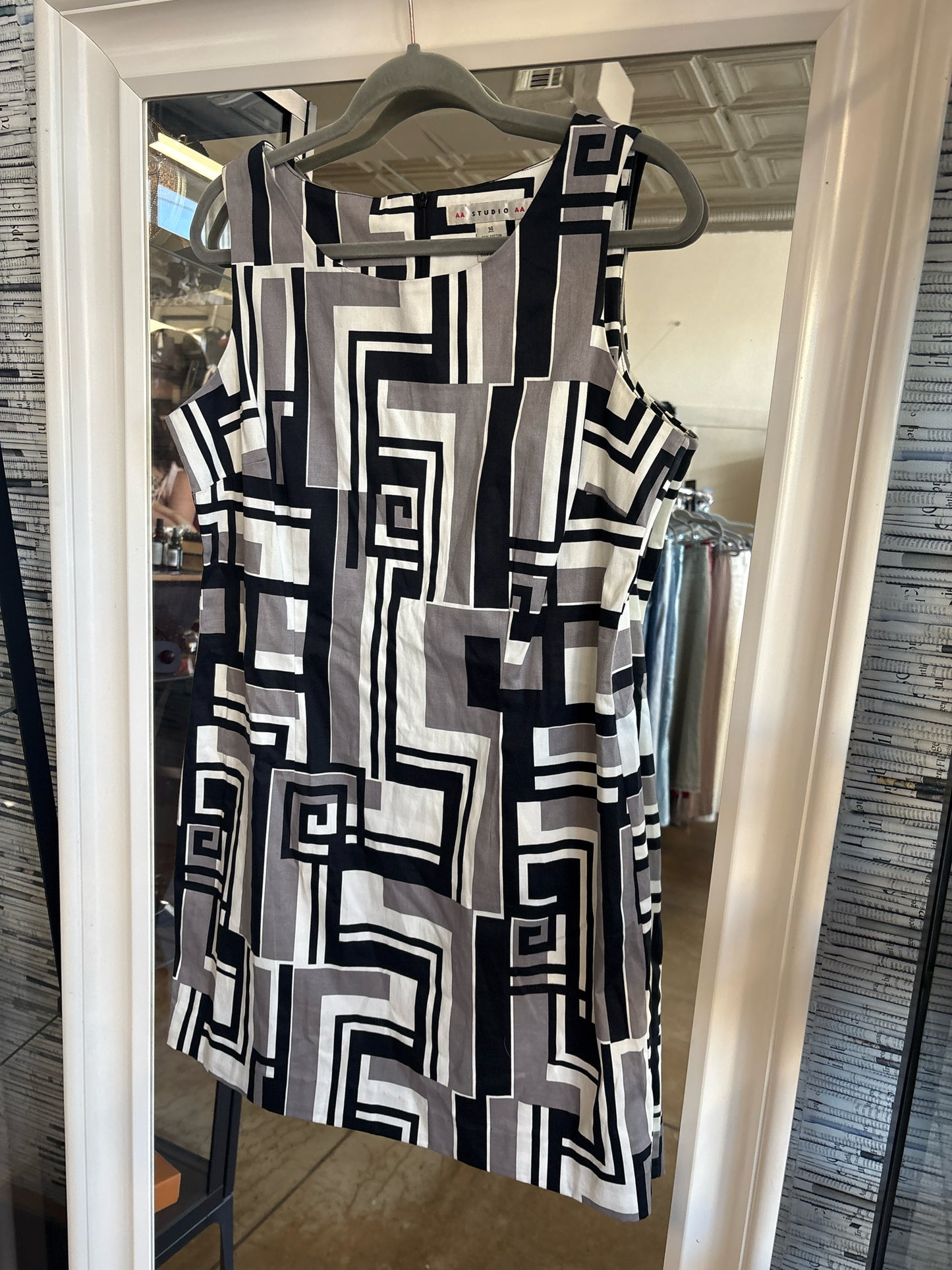 AA Studio Size 14 Dress White/Multi Geometric