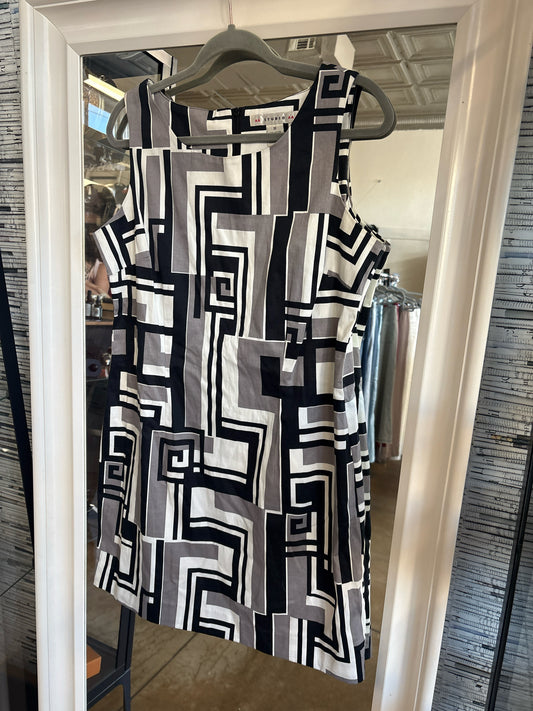 AA Studio Size 14 Dress White/Multi Geometric