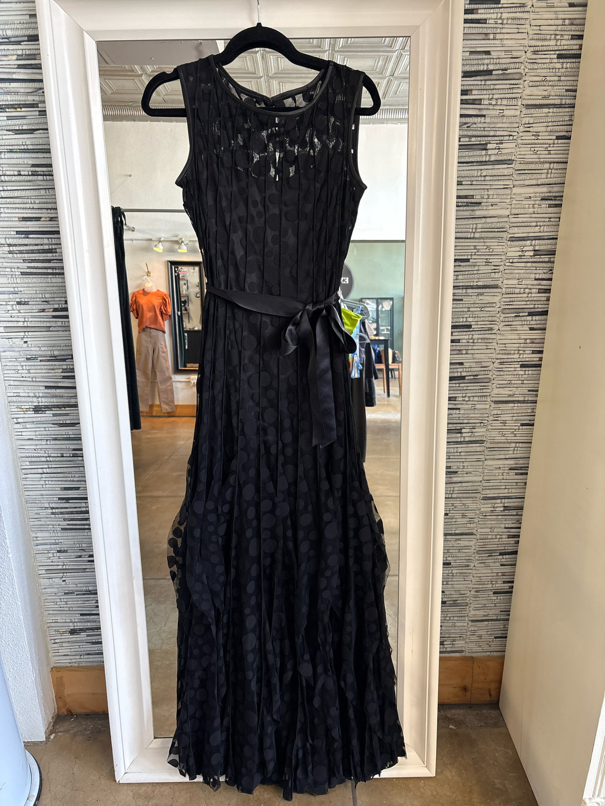 teri jon Size 8 Black Formal