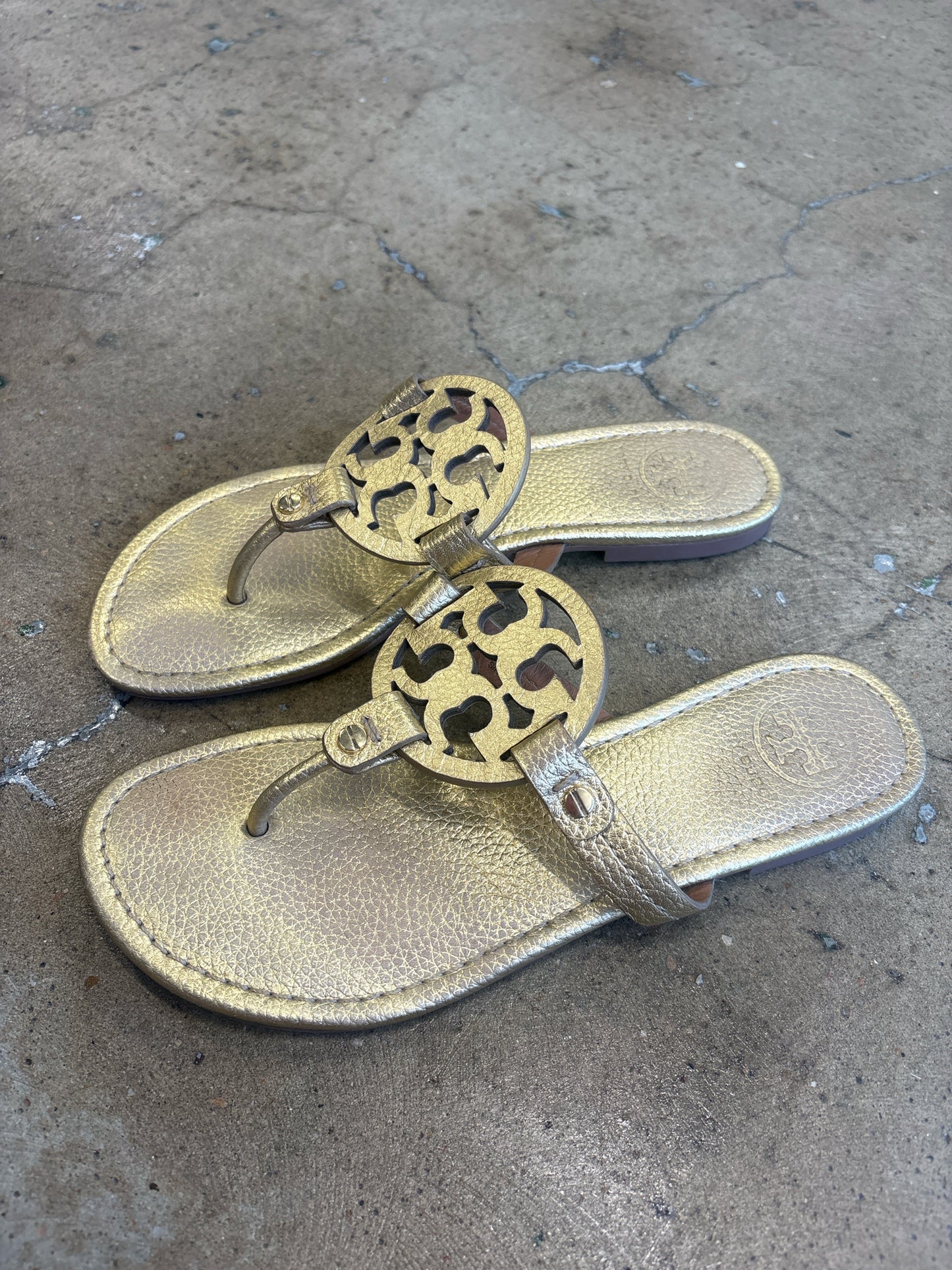 Tory Burch Shoe Size 7.5 Gold Sandals