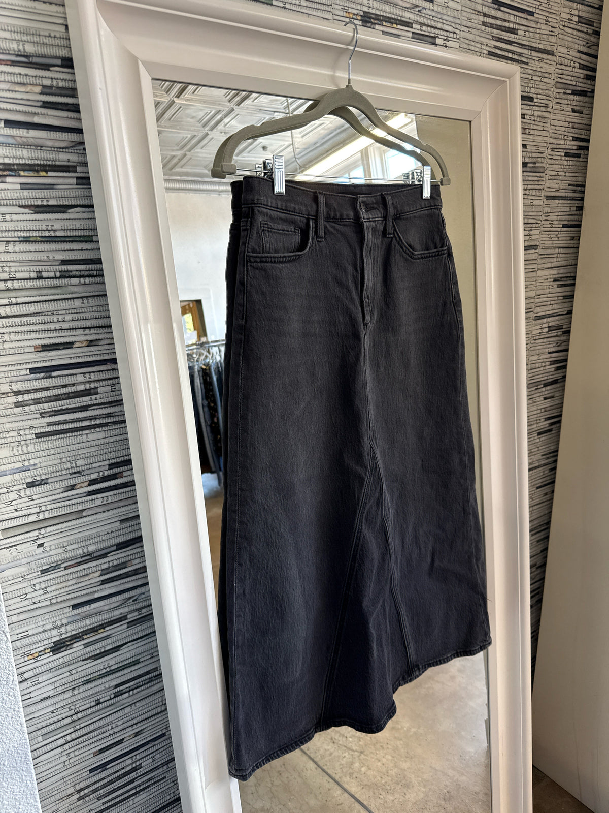 JOES Size 28 Black Skirt