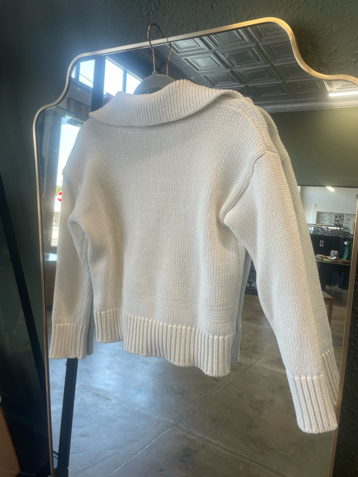 ANN TAYLOR Size S White Sweater