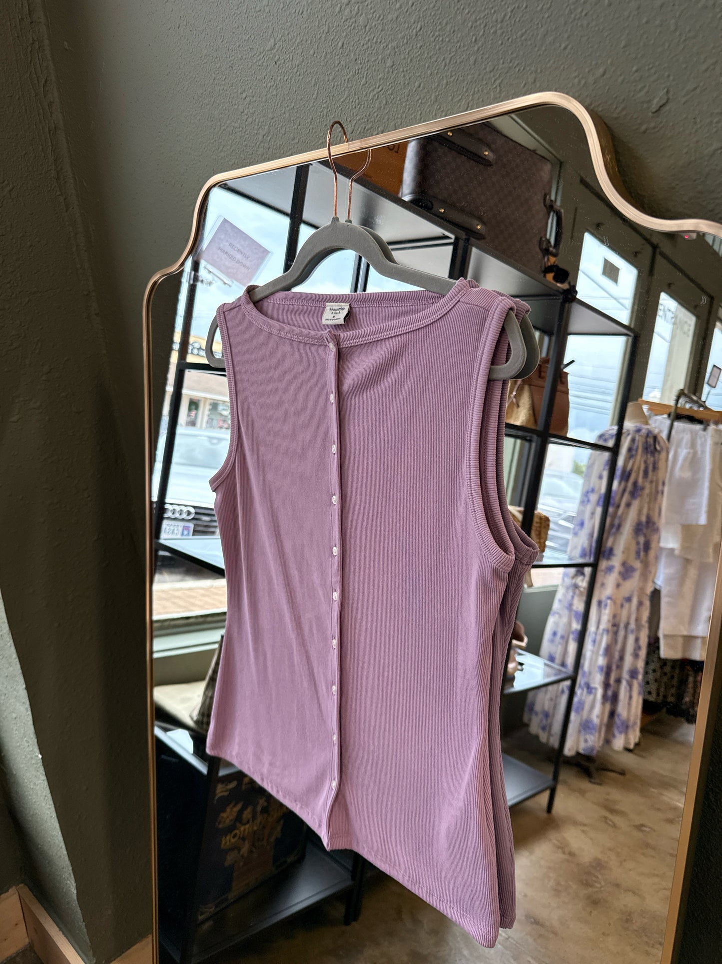 Abercrombie & Fitch Size M Purple Sleeveless Top