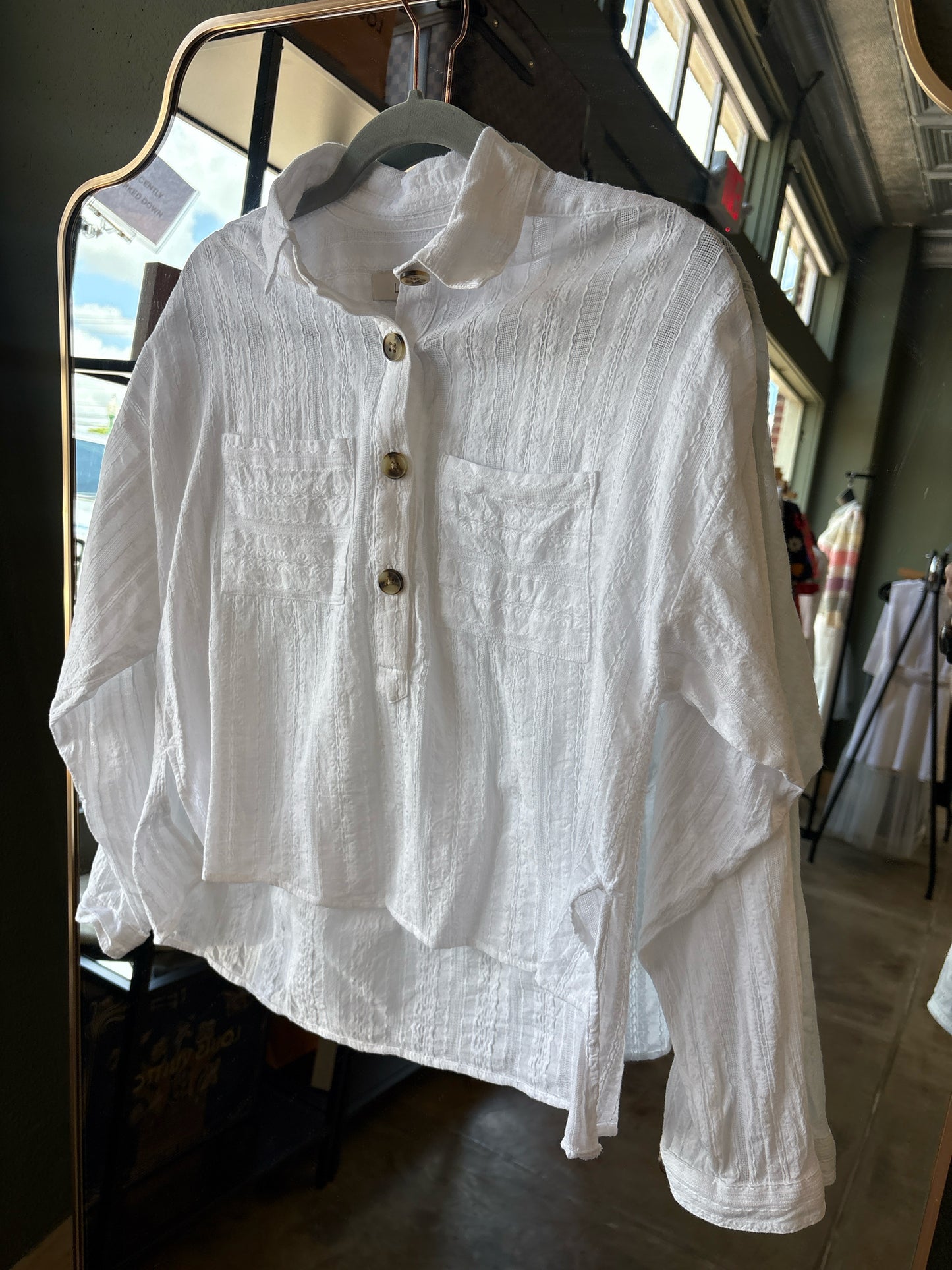 LOFT Size XS White Top