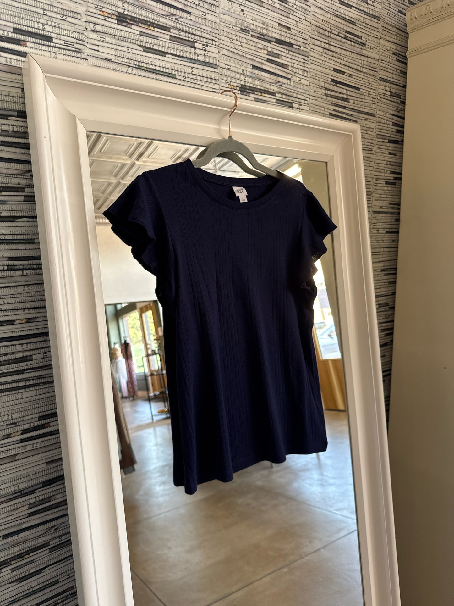 GAP Size L Navy Top