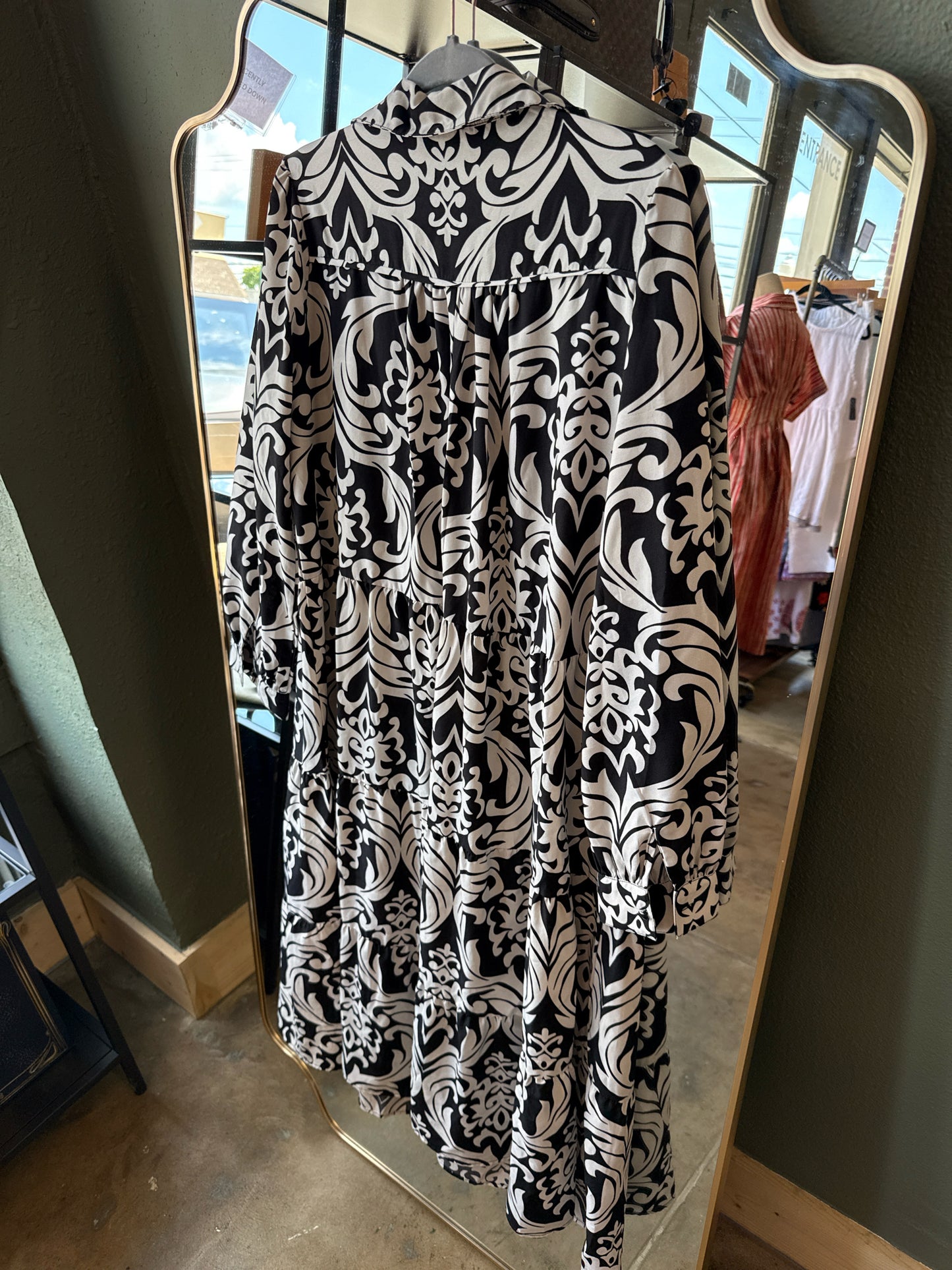 Umgee Size L Black/White Dress