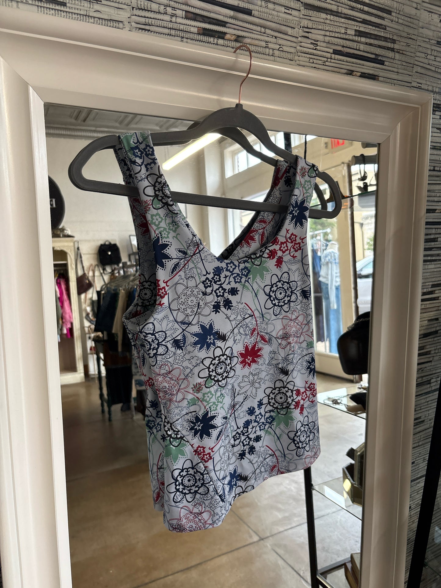 Stonebridge Size S Gray/Multi Floral Tanks