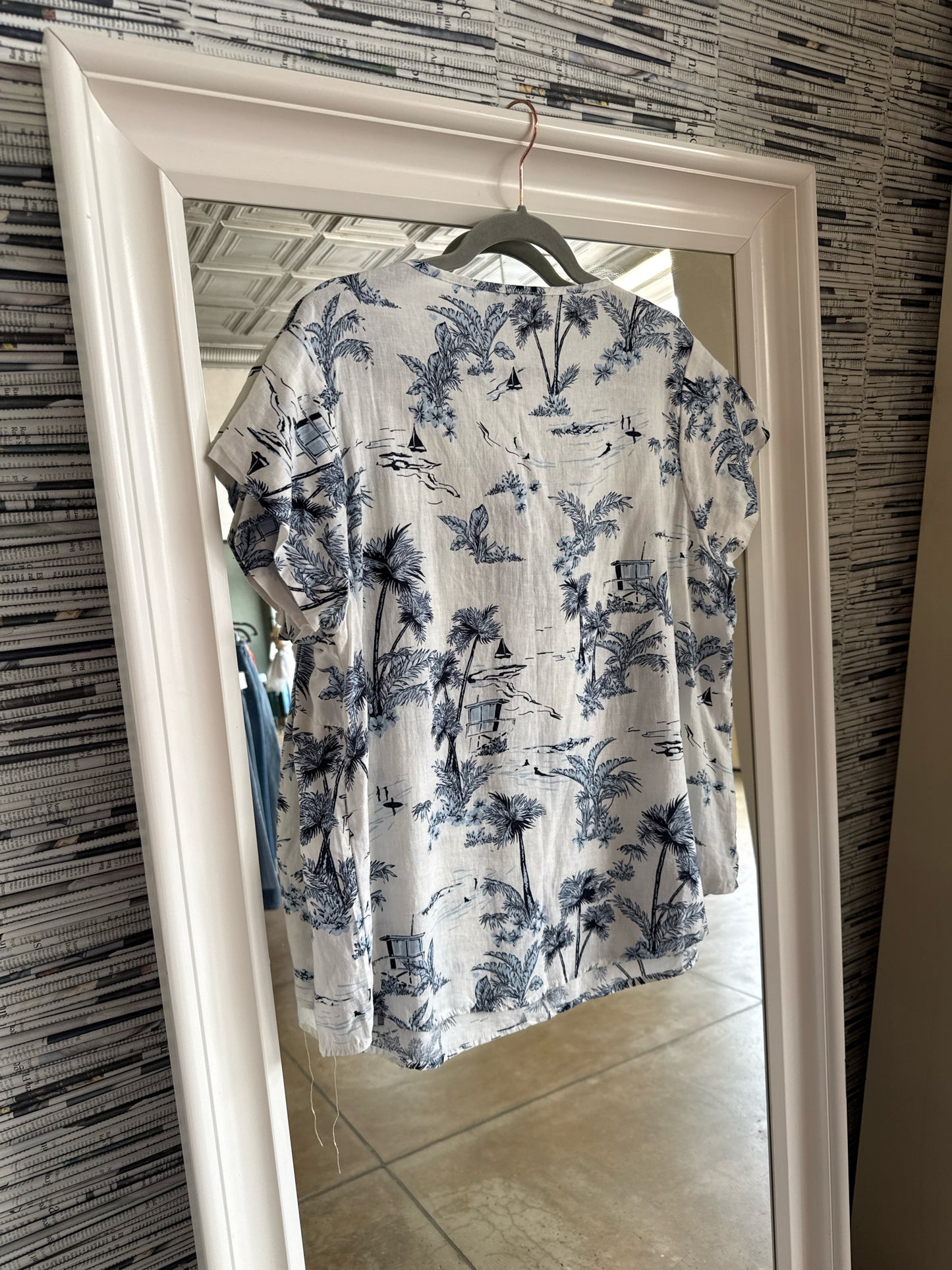 TAHARI Size 1X Blue/White Top