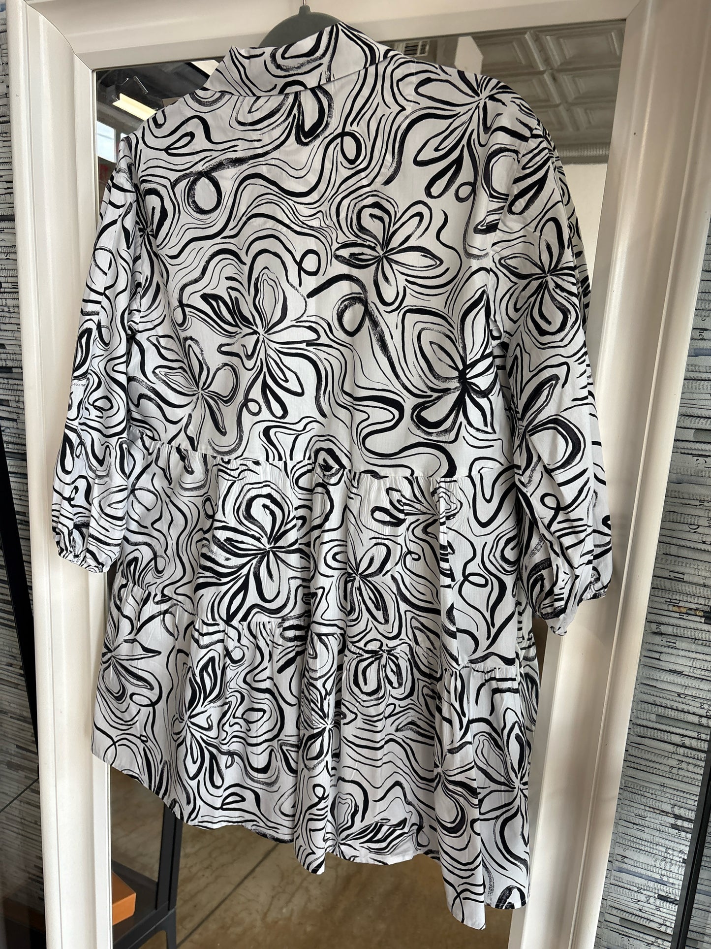 Maeve Size SP B&W Floral Dress