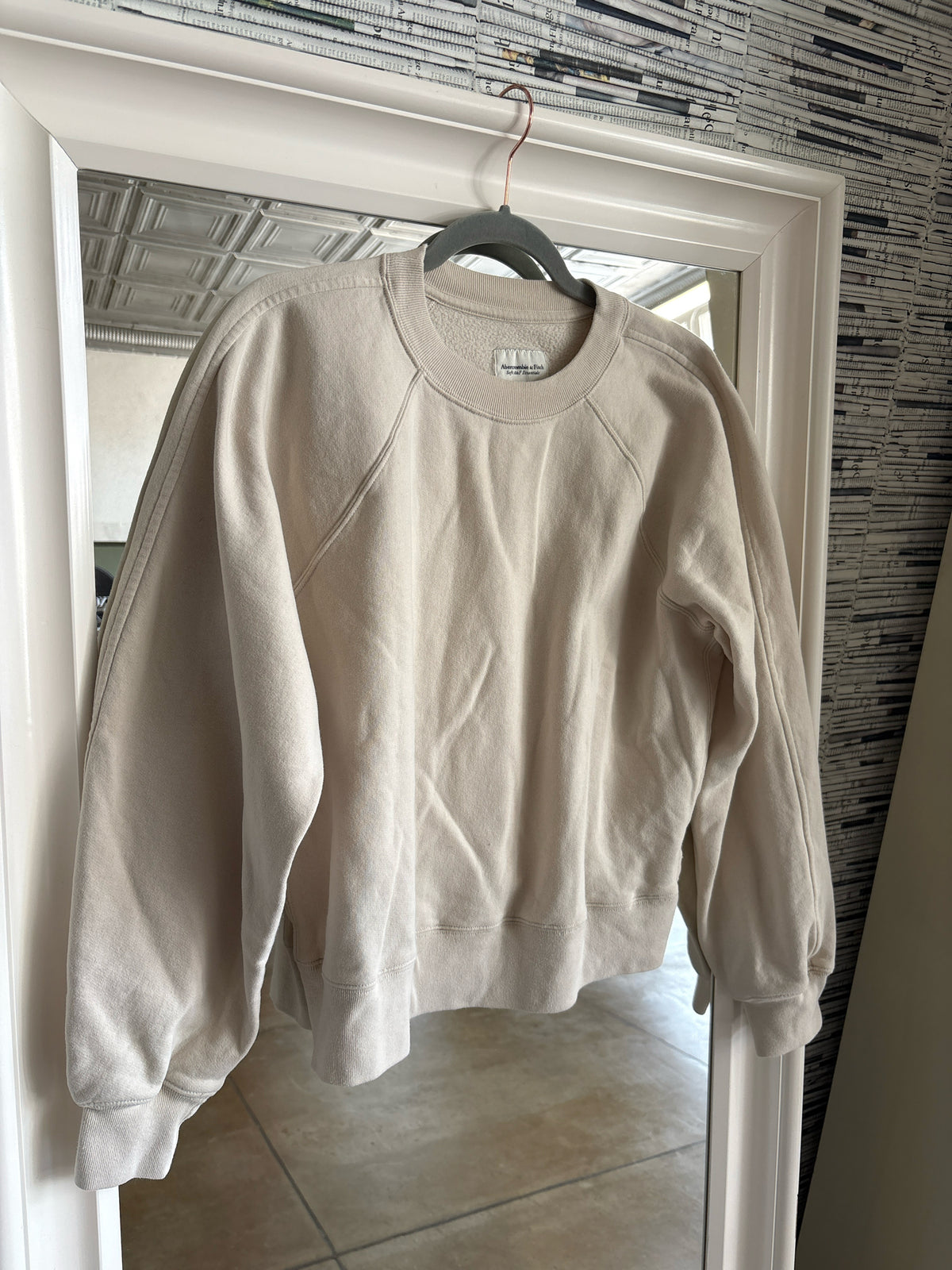 Abercrombie & Fitch Size M Ivory Two Piece Set
