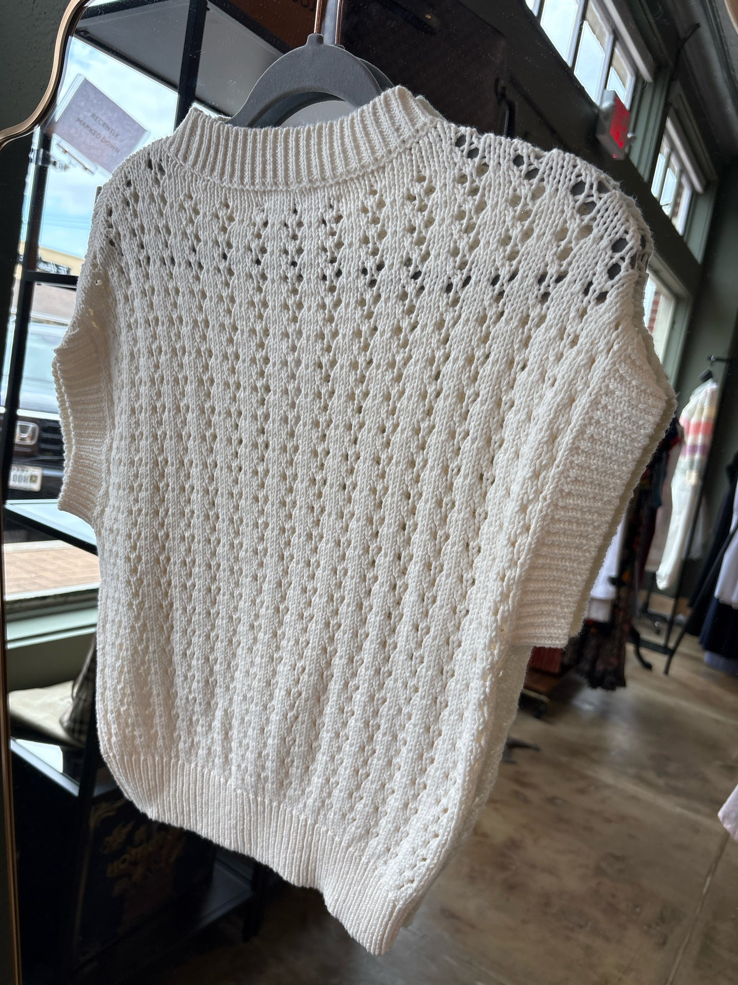 LOFT Size XS off white Top