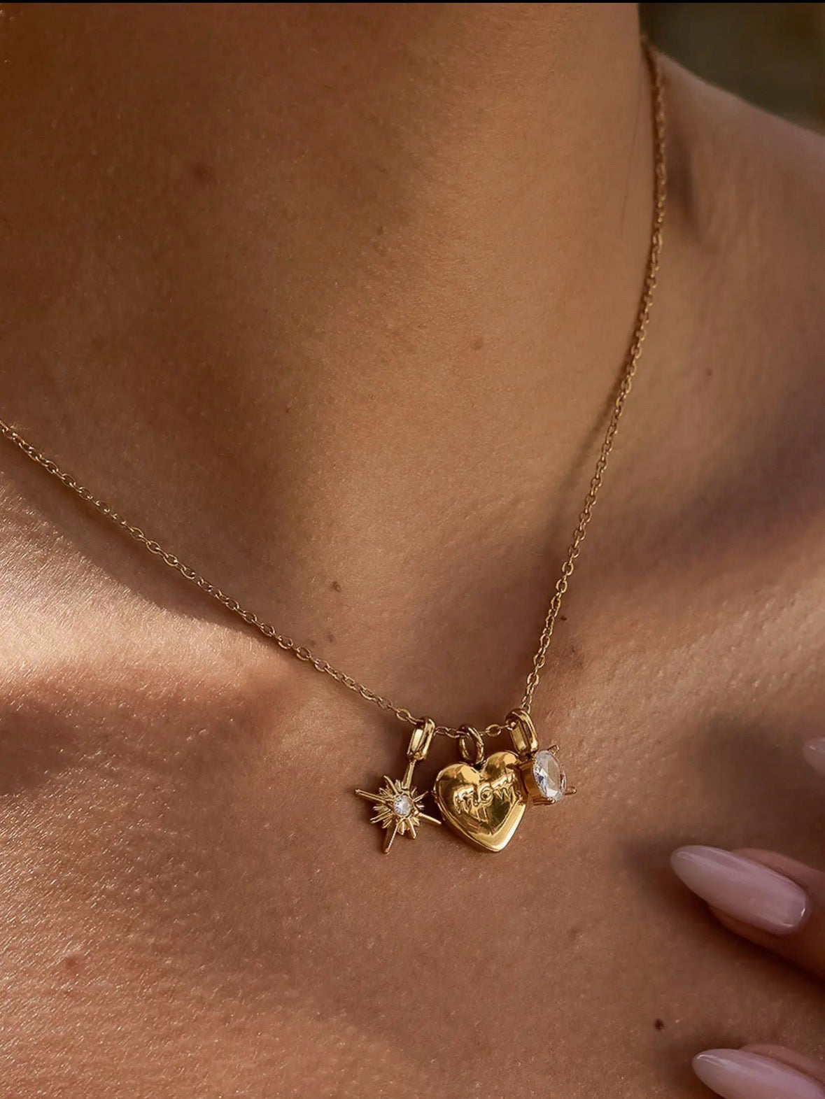 Flanerie Necklace