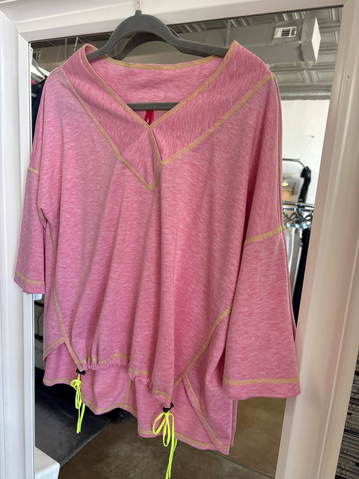 IC by CONNIE K Size S Pink Pullover/Hoodie