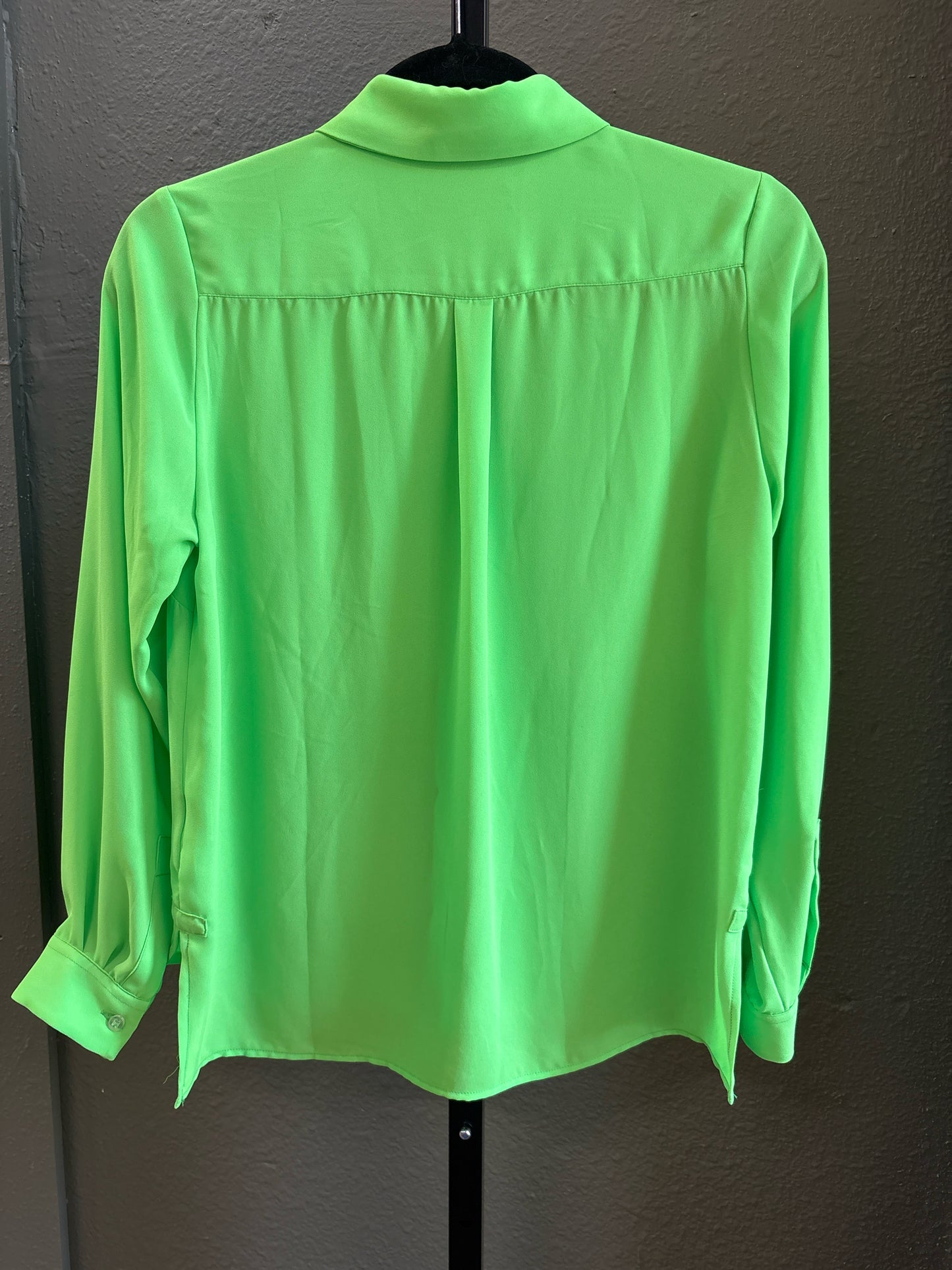 Vilagallo Size 36 Neon Green Top