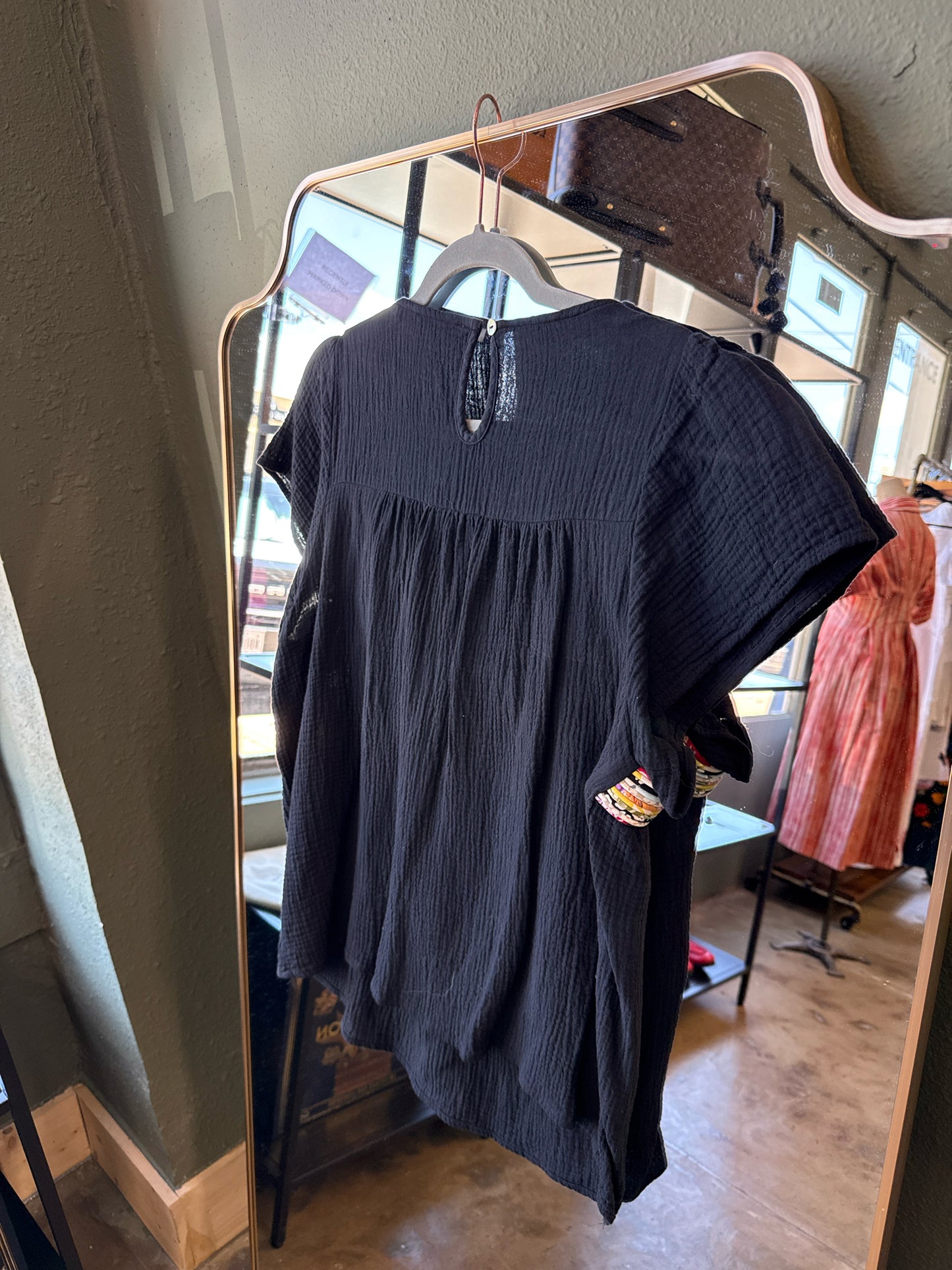 SEE AND BE SEEN Size L Black/Multi Top