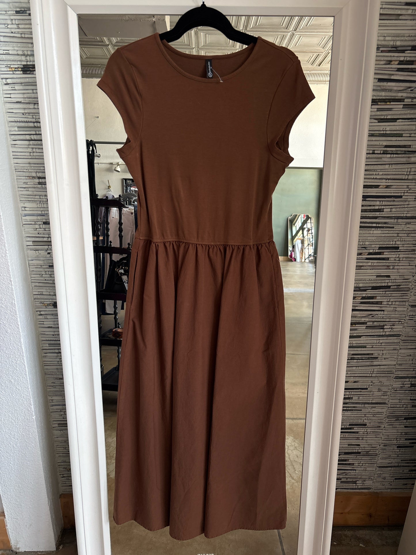 Pretty Garden Size M Brown Dress