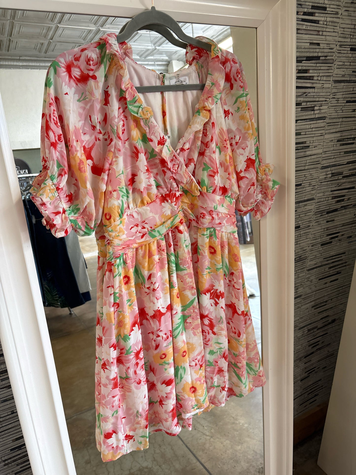 Emily Wonder Size S multi Floral Dress