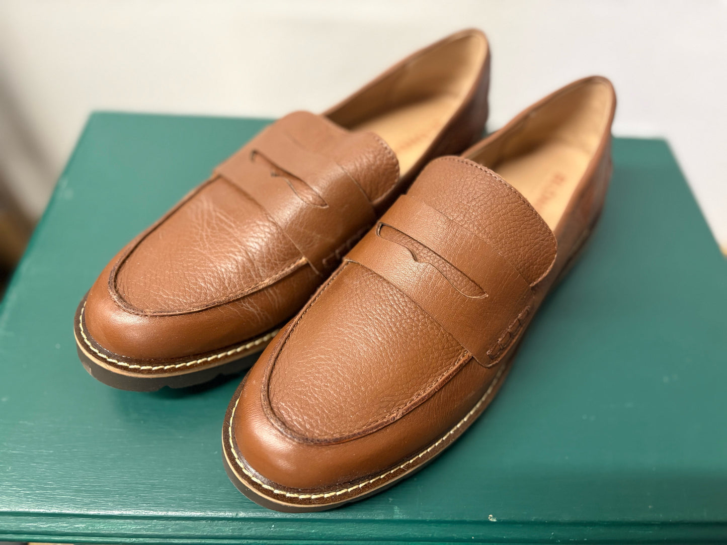 Blondo Shoe Size 10 Tan Loafers
