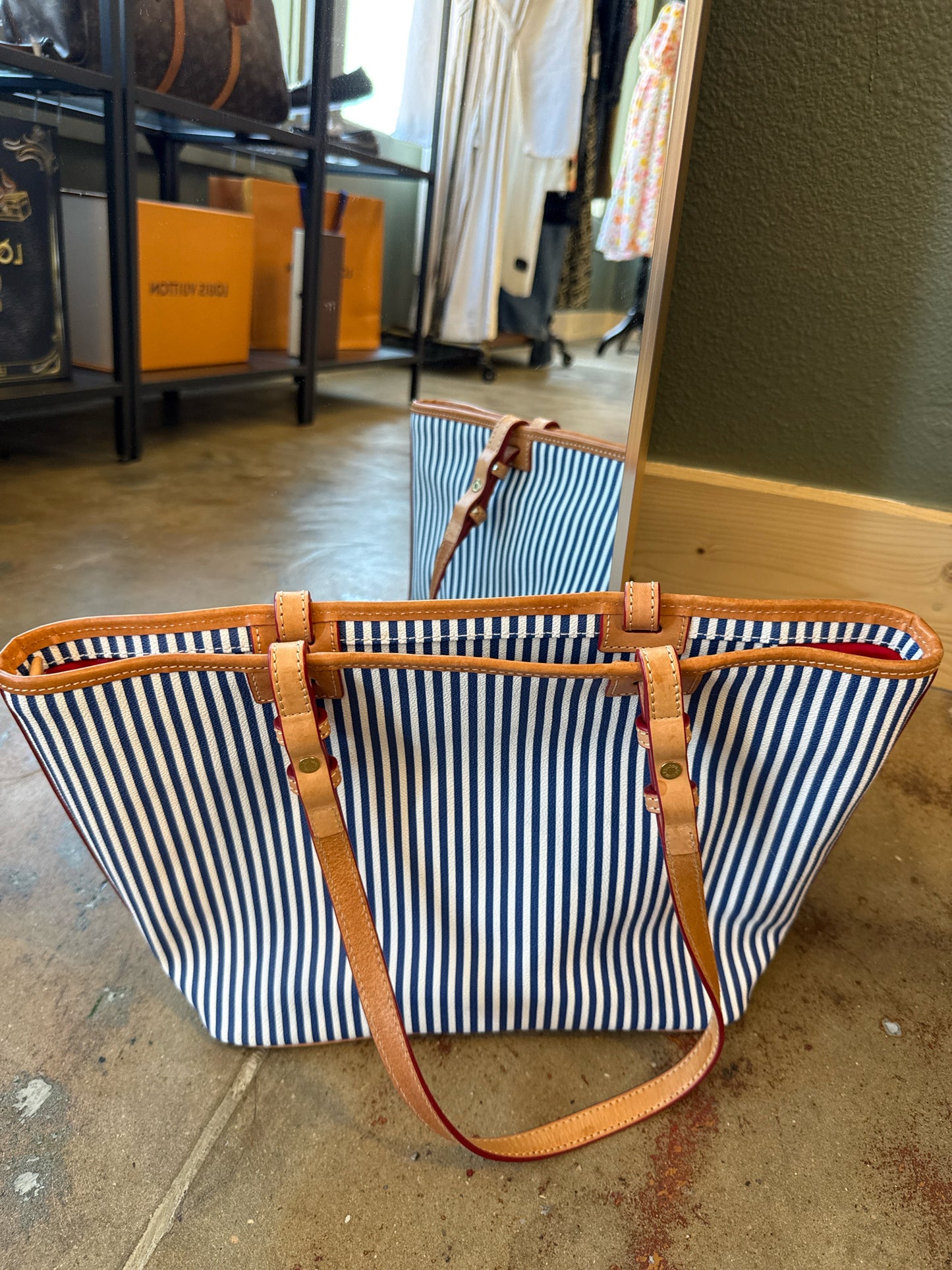 Dooney and Bourke Navy/White Purse