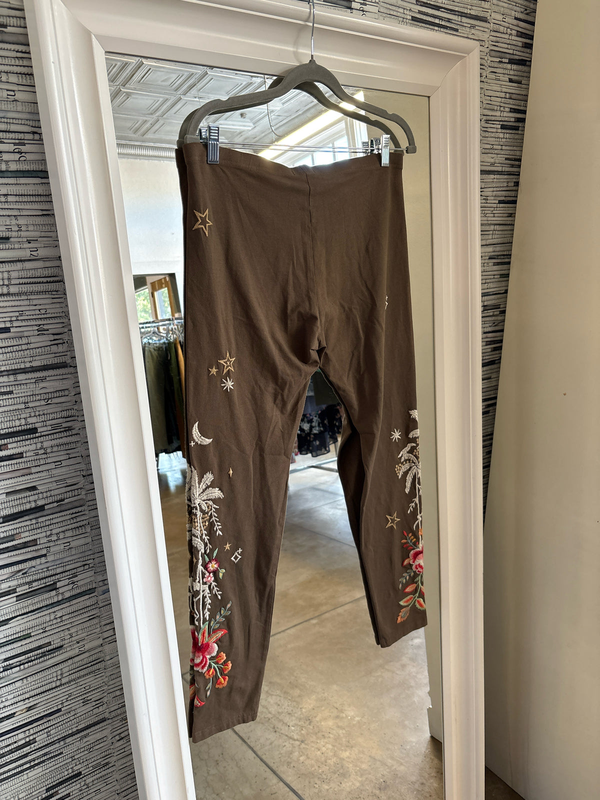 Johnny Was Size M Olive Brwn Legging