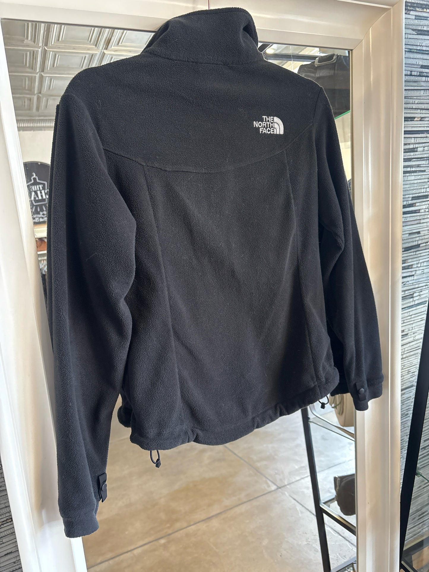 The North Face Size XS Black Pullover/Hoodie