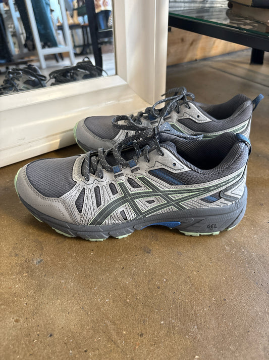 Asics Shoe Size 8.5 Sneakers