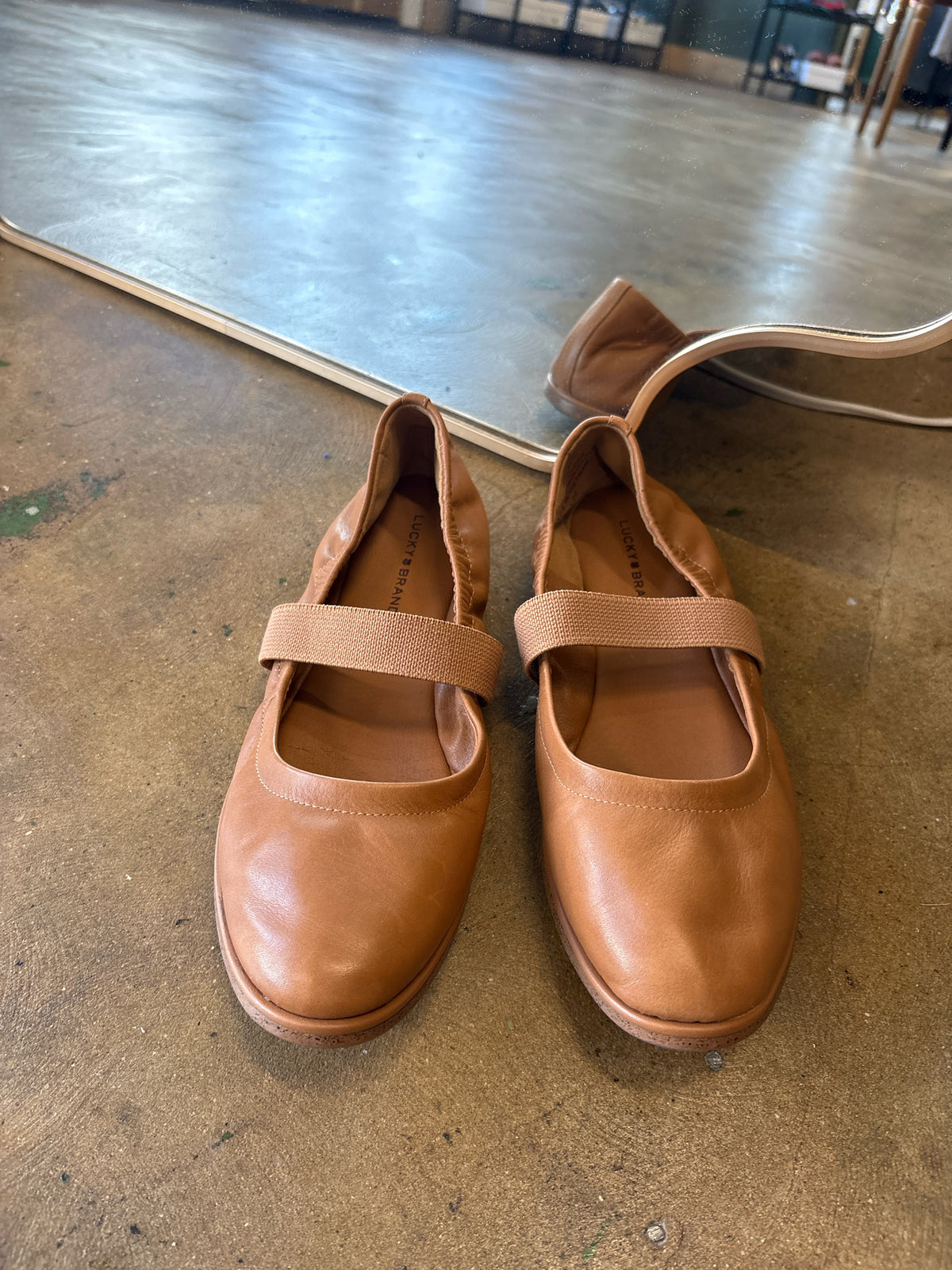 Lucky Brand Shoe Size 40 Tan Flats