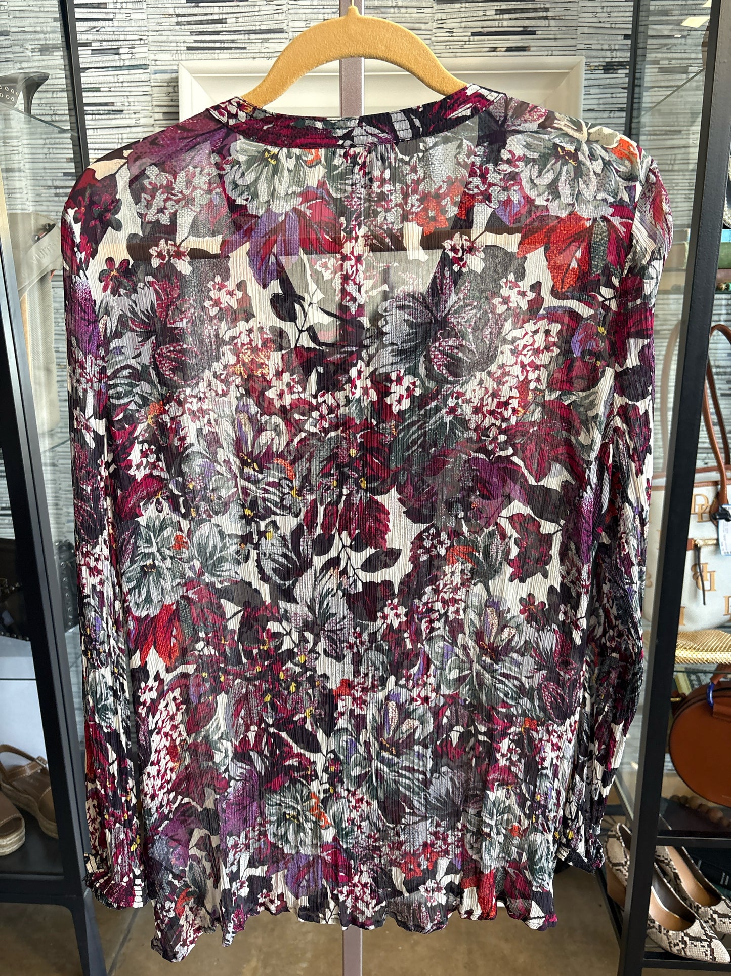 Lucky Size L multi Floral Top