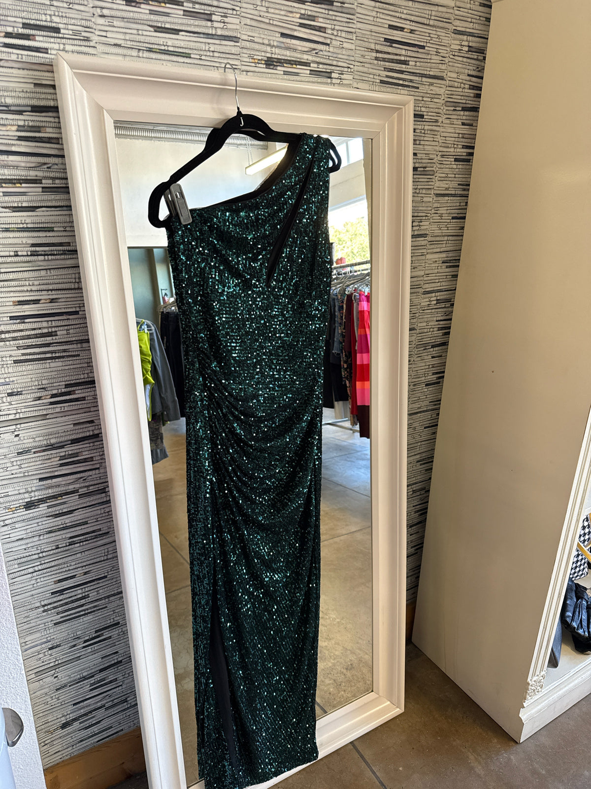 Remi x Revolve Size M Green Formal