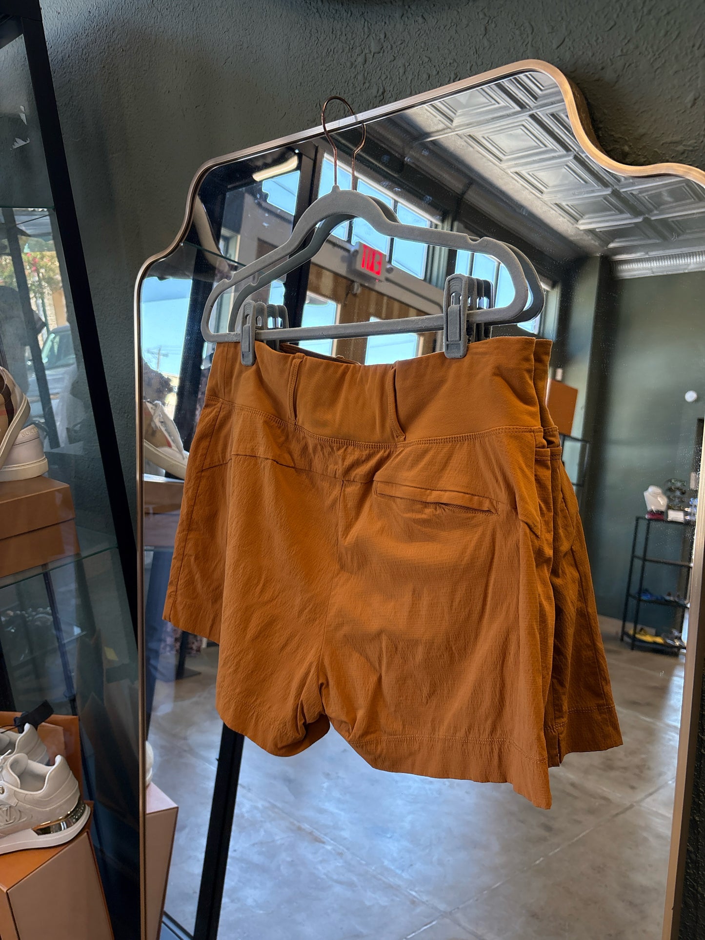 ATHLETA Size 16 Brown Shorts