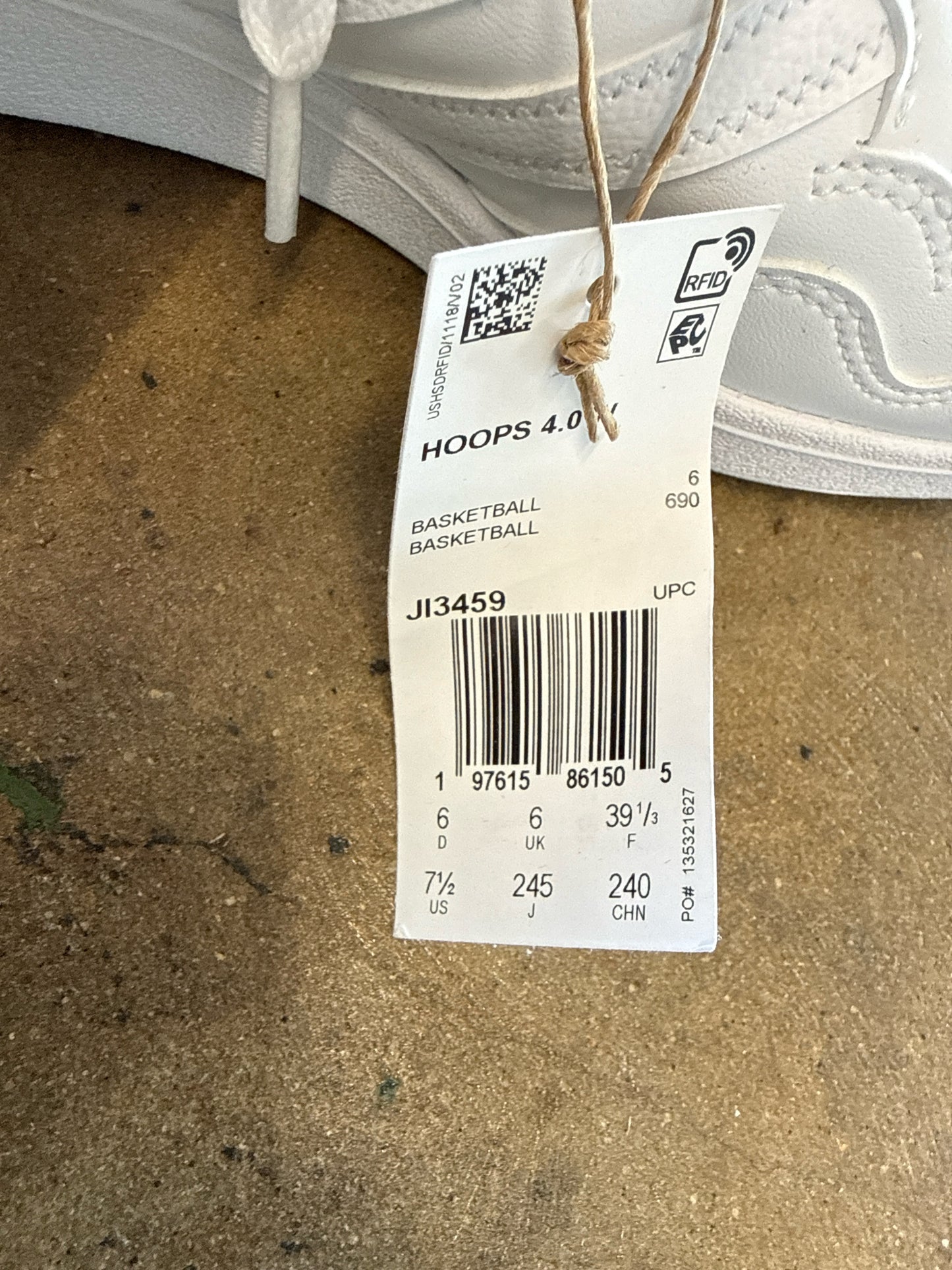 Adidas Shoe Size 7.5 White Sneakers