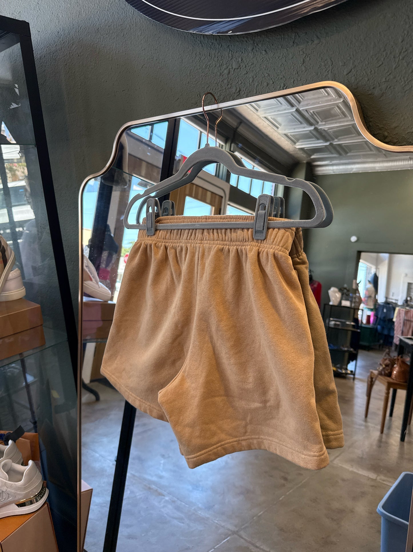 The North Face Size S Tan Shorts