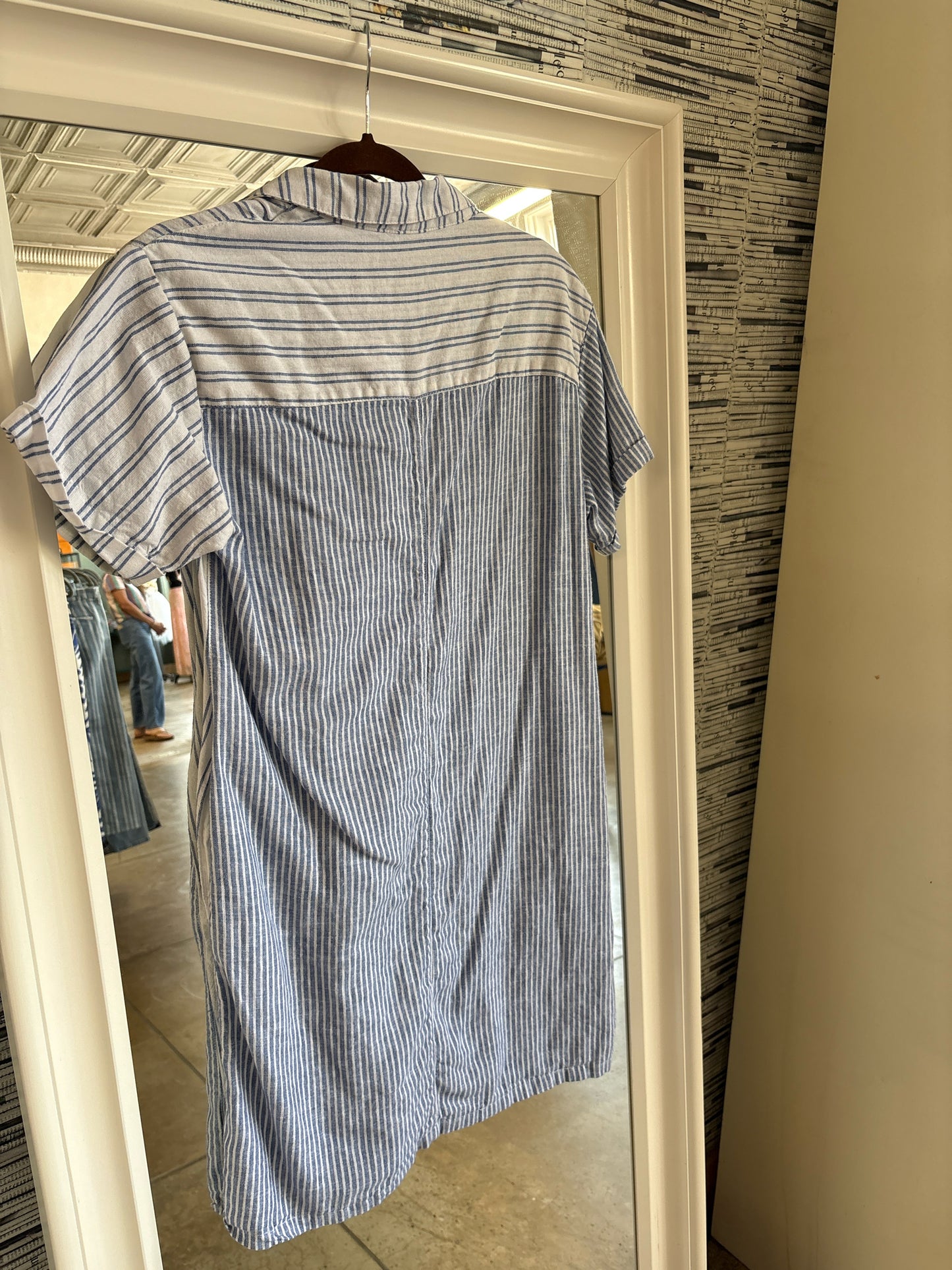 C & C CALIFORNIA Size S White and Blue Dress