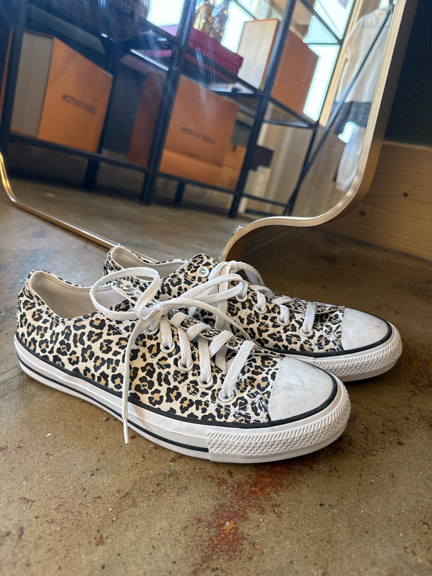 Converse Shoe Size 9.5 Leopard Sneakers
