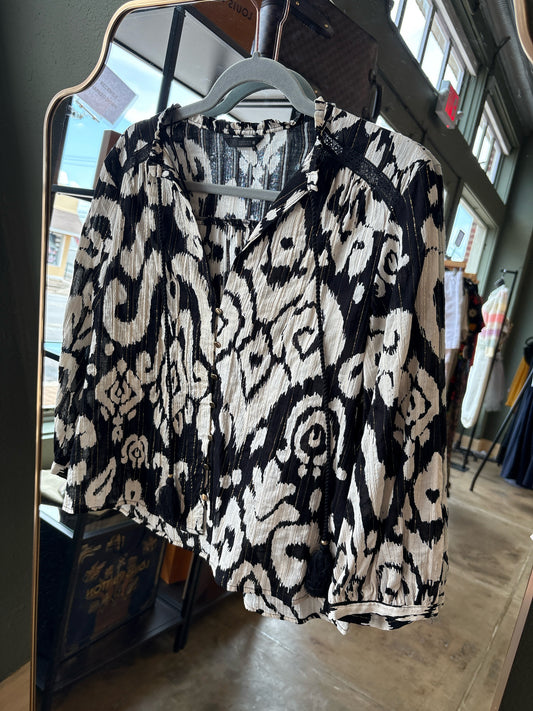 ZARA Size S Black & Off White Top